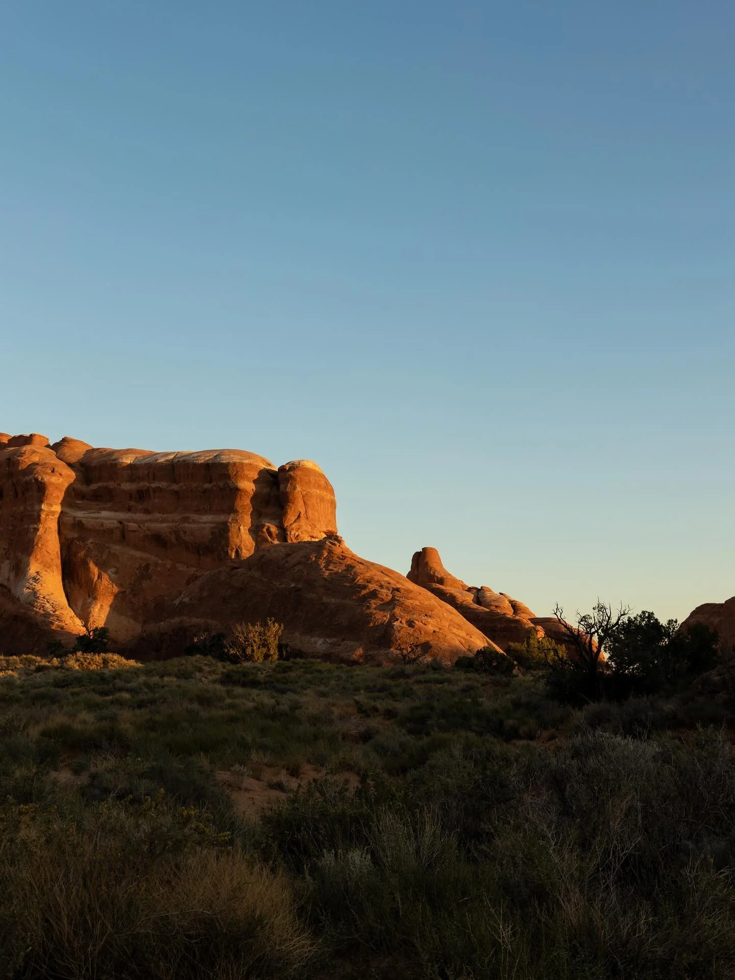 Sunrise hike through Arches National Park! The arch in the 4th picture spans across 290ft or 88 metres!
Utah &ndash; September 2024

#arches #archesnationalpark #utah #utahphotographer #photography