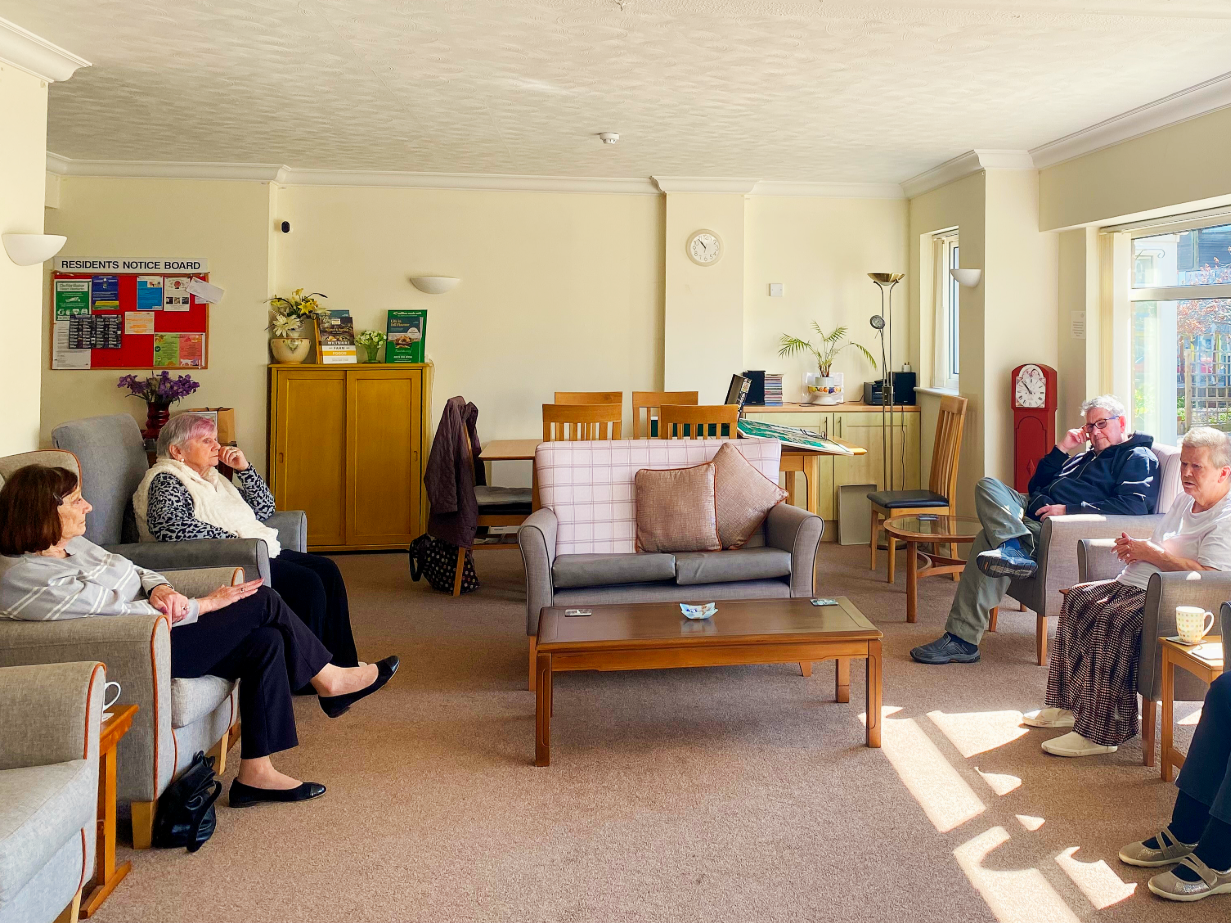 Glawood House communal lounge