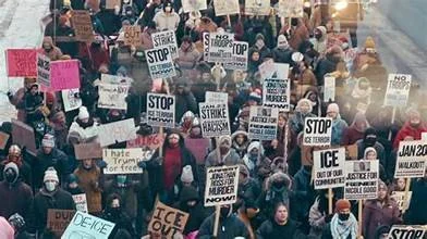 Minneapolis On Edge. 