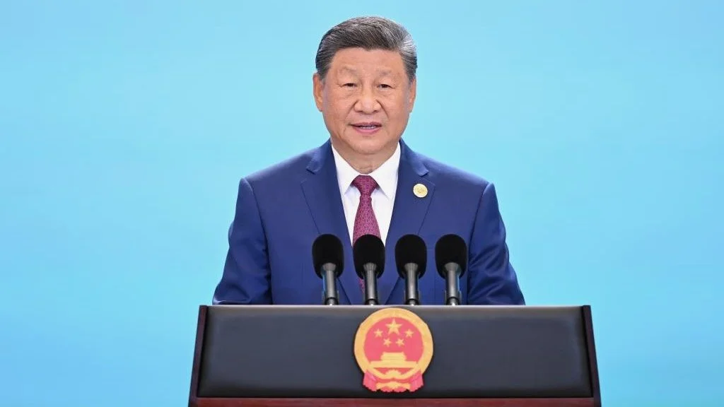 A Confident Xi Heads To Washington.