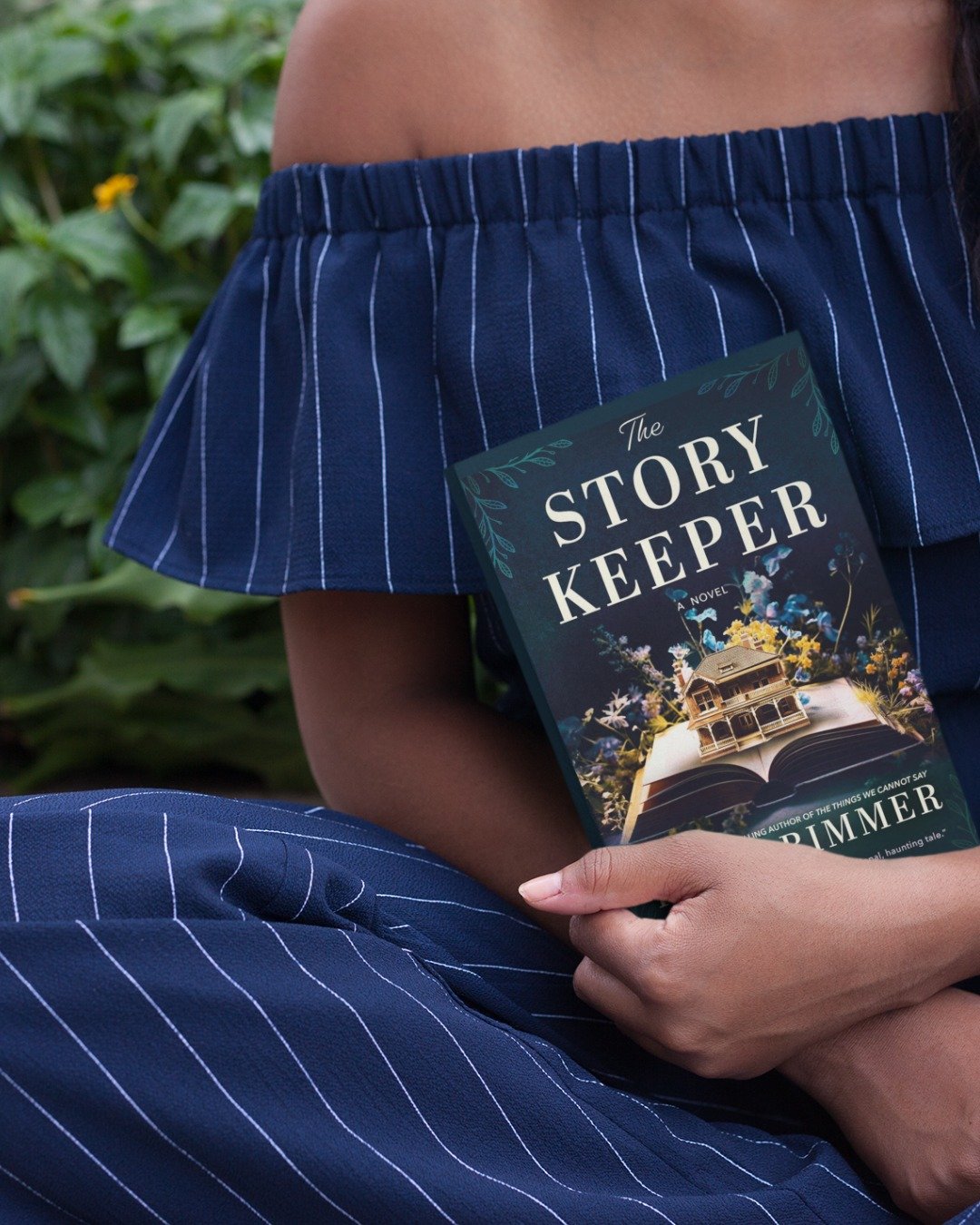 If you love:

🕰 Dual timelines
🏚 Crumbling estates with secrets
📚 A book-within-a-book
💔 Emotional family stories
🕯 A touch of gothic atmosphere

Then THE STORY KEEPER has your name written all over it. I can&rsquo;t wait for you to step inside 