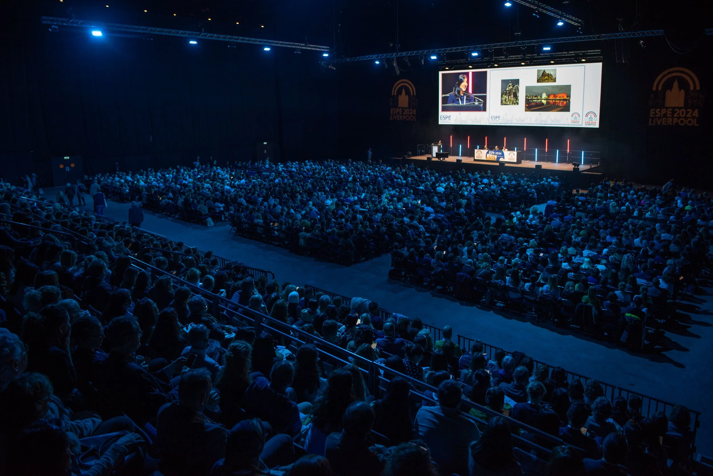full-conference-room-liverpool-professionl-photographer-photo-project