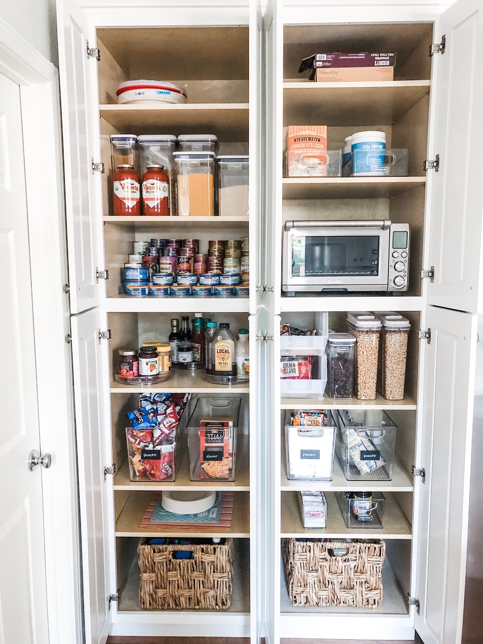 7 Products to Maximize that Dreaded Deep Pantry, RíOrganize