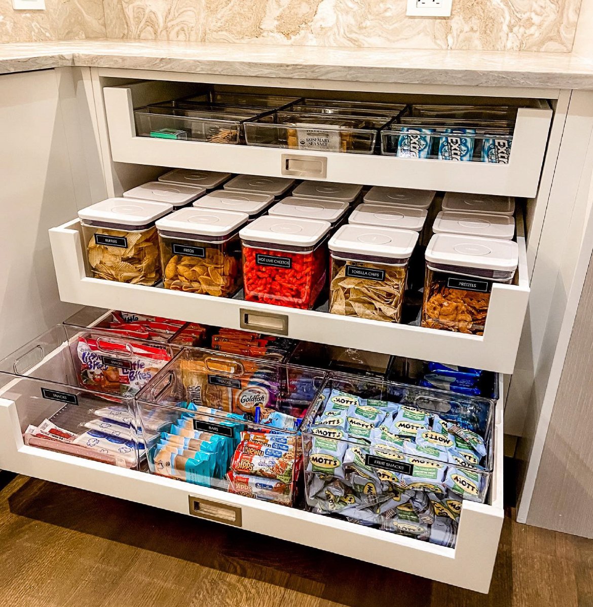 Kitchen & Pantry Storage Solutions That Just Make Sense, RíOrganize