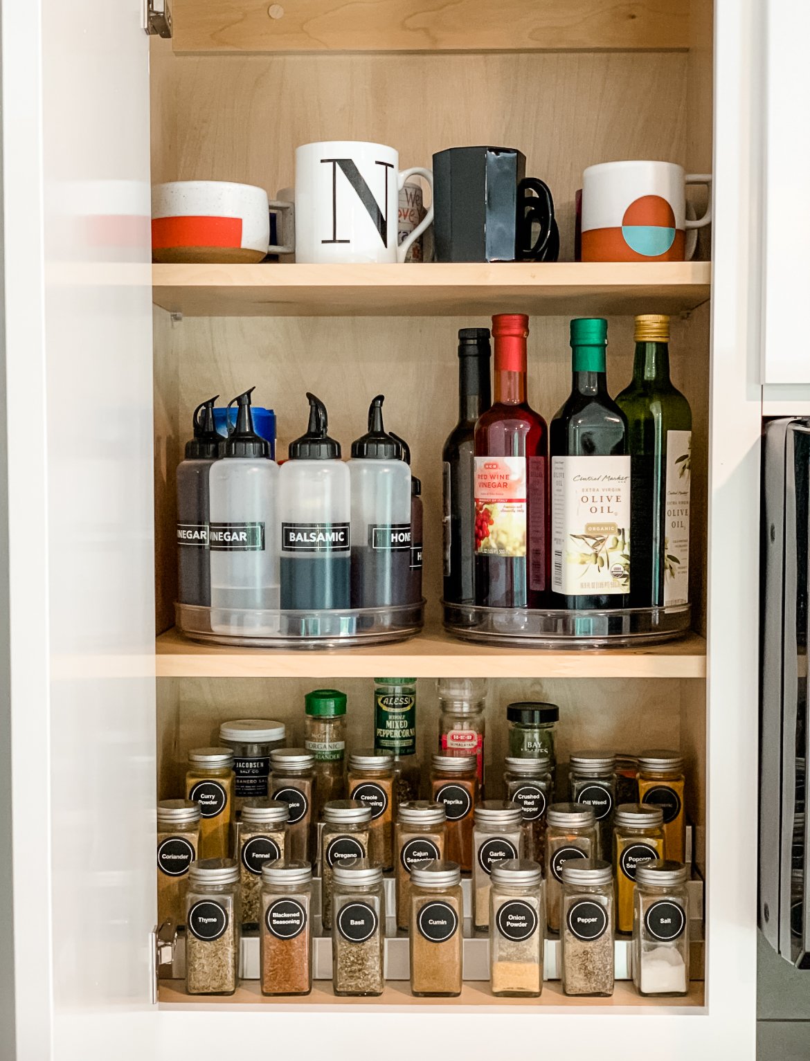 Kitchen & Pantry Storage Solutions That Just Make Sense, RíOrganize