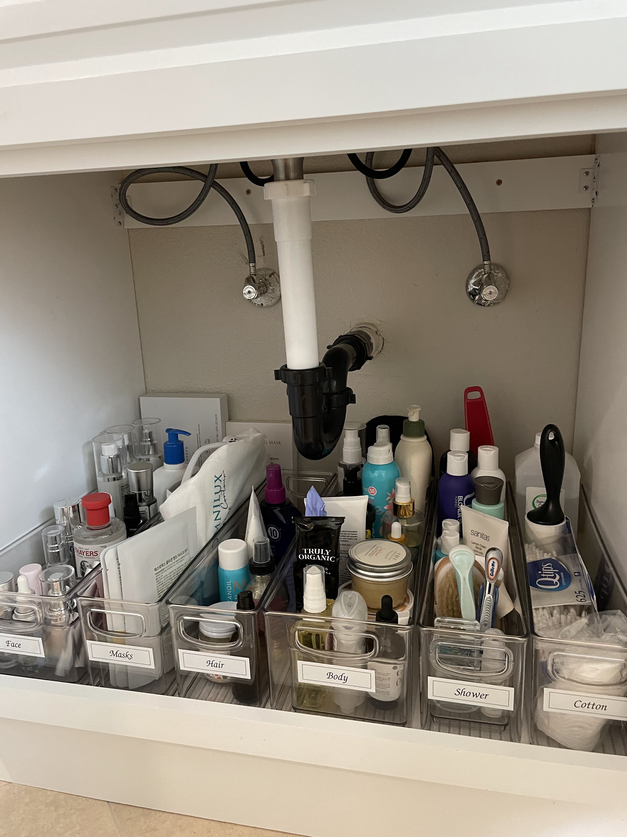 7 Bathroom Storage Products Everyone Needs, RíOrganize