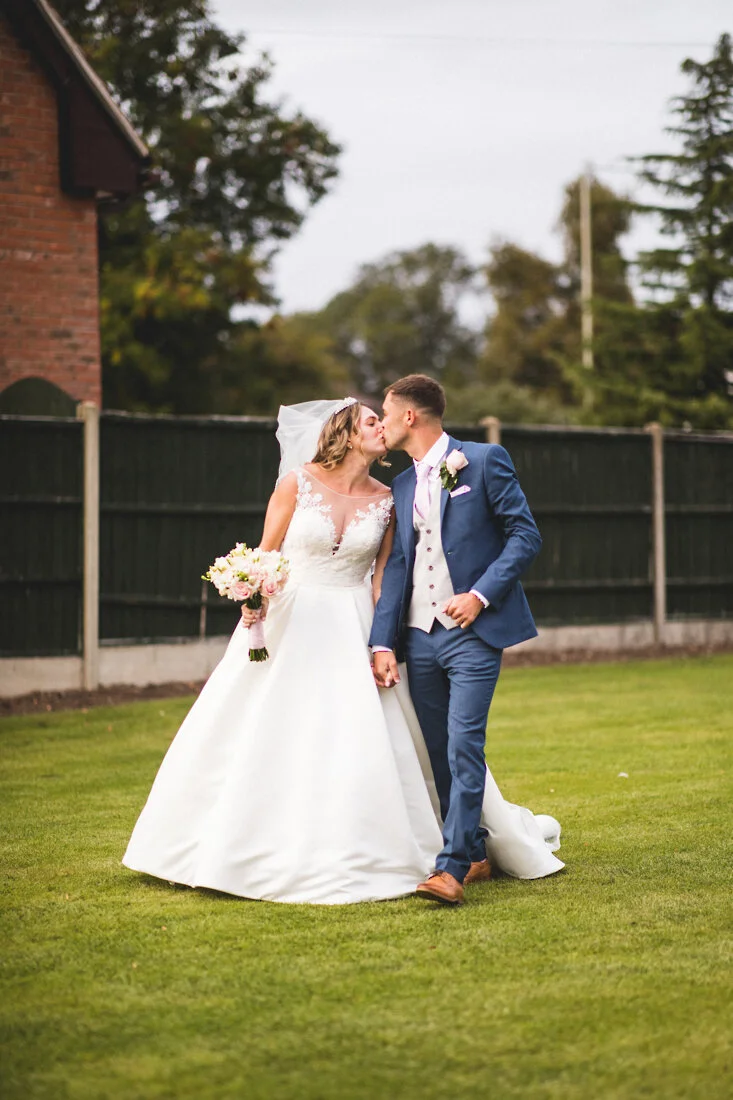 Charli&Ryan_Badgers_Mount_wedding-225.jpg