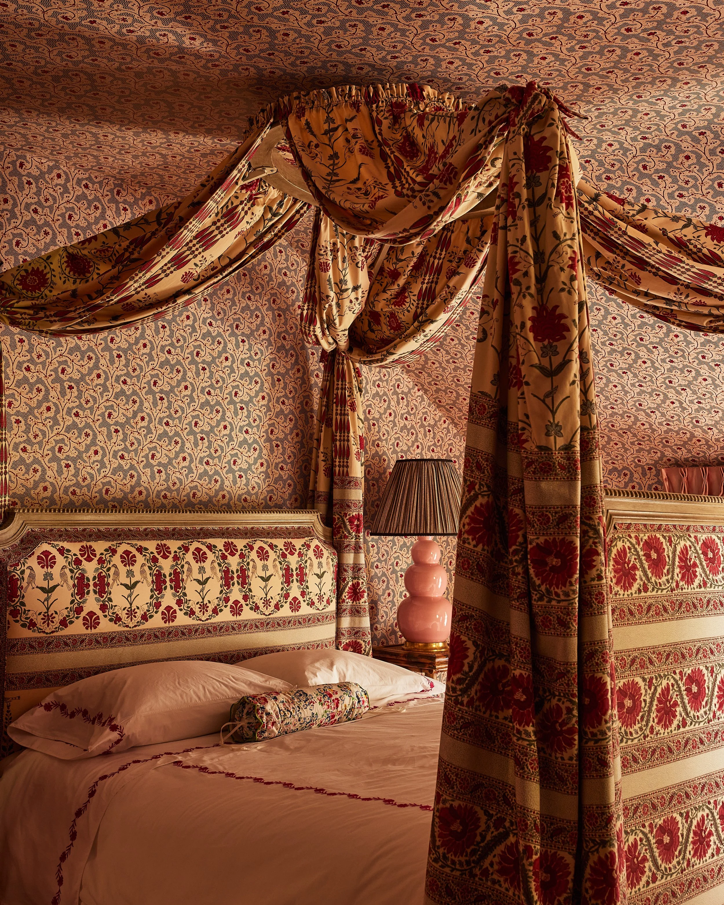 Young Huh at home for AD