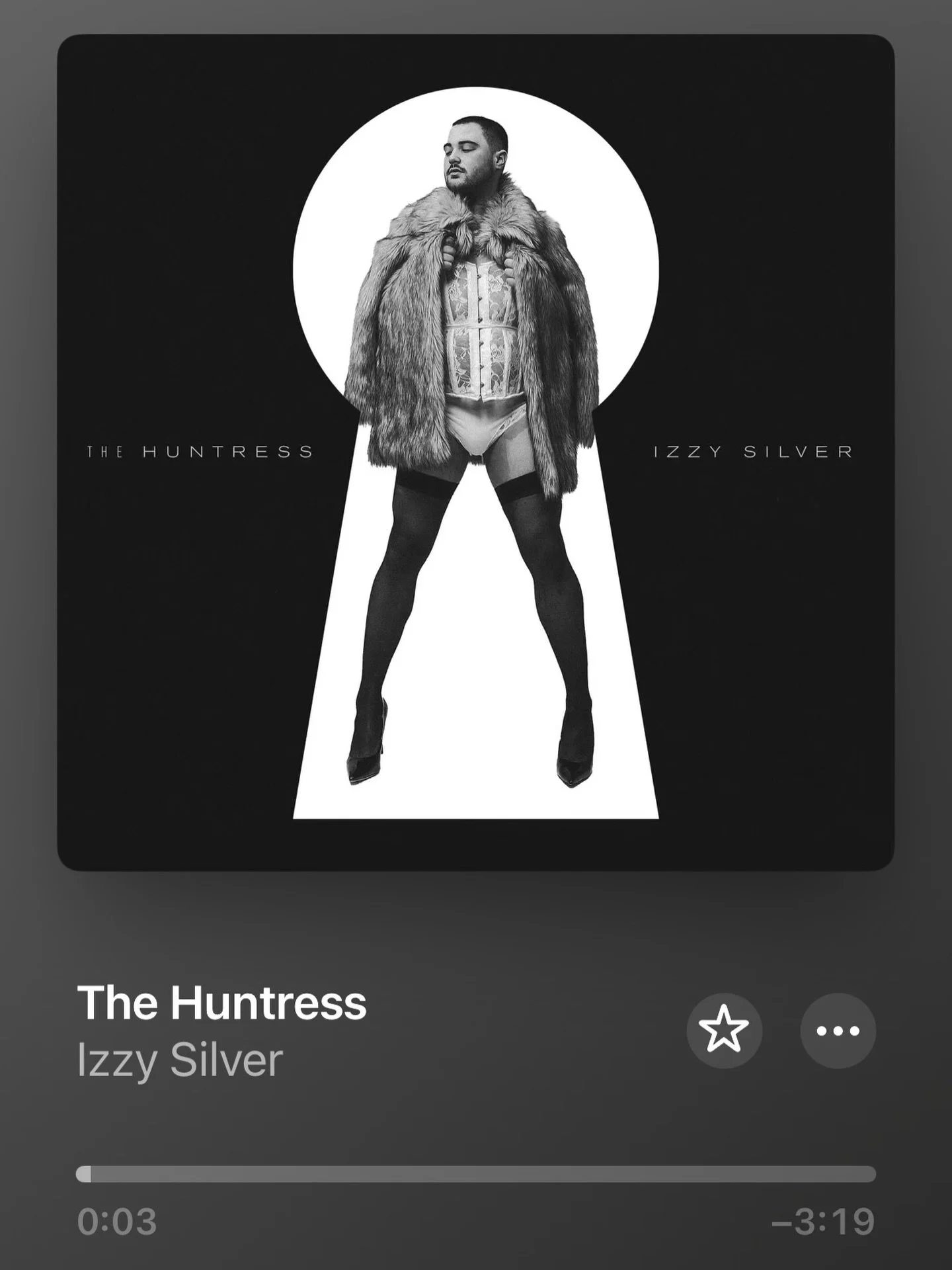 Happy release day @izzysilvermusic 

Loved mixing this crazy wonderful song!!

Produced by my @vaults_songs partner in crime @maiadaviesmusic 
Engineered by @colinbuchanan_prod 
Mastered by @montanomastering
