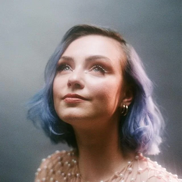 Carys - Garden
Mixer