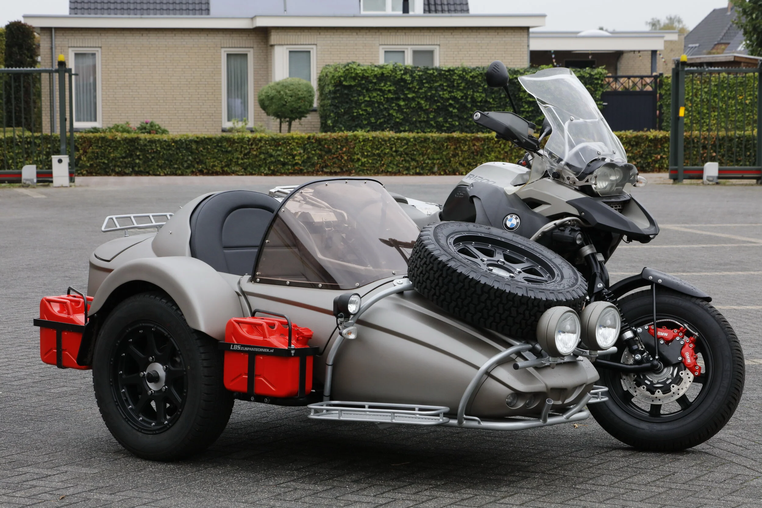 LBS-BMW R 1200 GS Rox Mubert (1).JPG