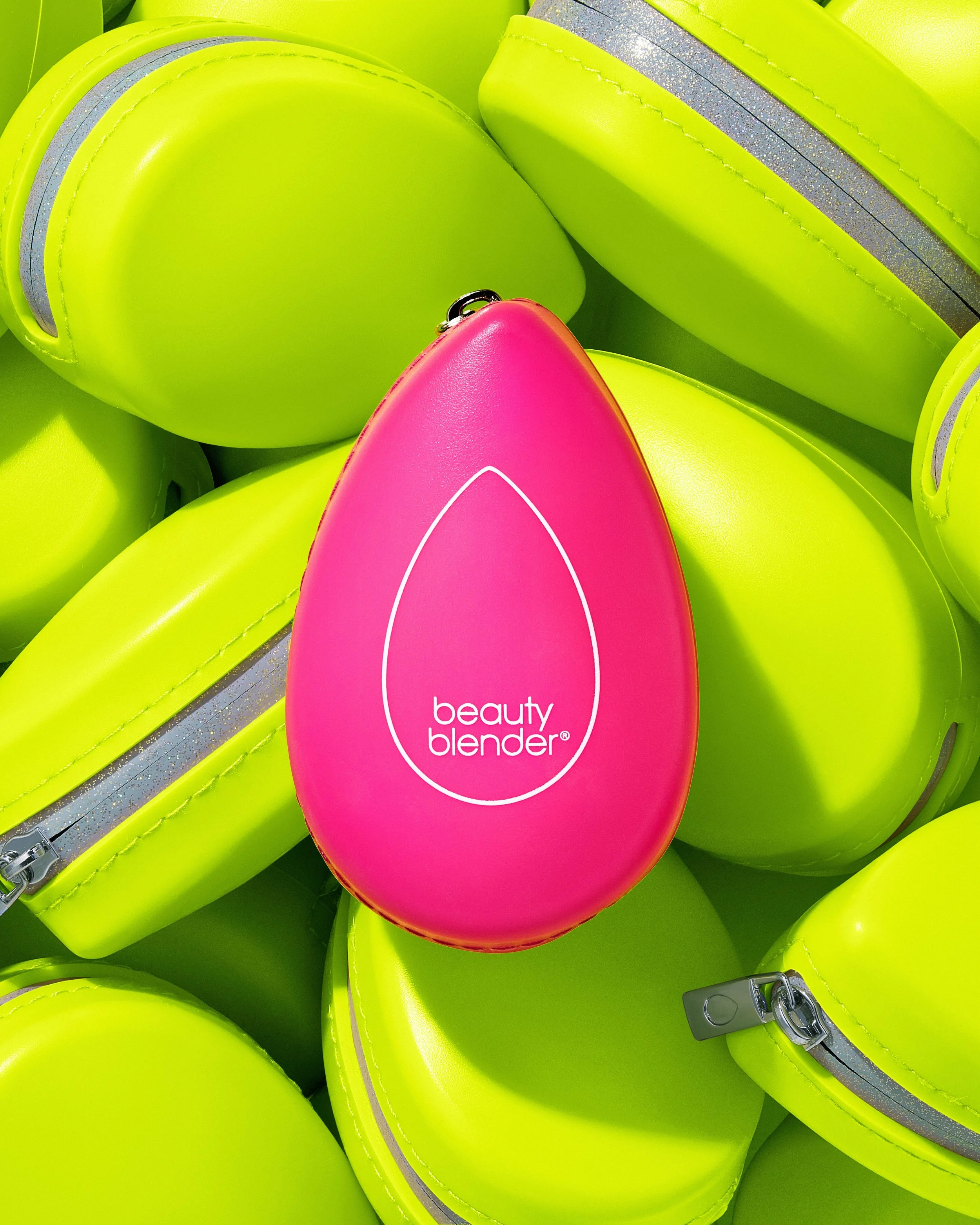 BeautyBlender_FR_2023_IconicBesties_41701.jpeg