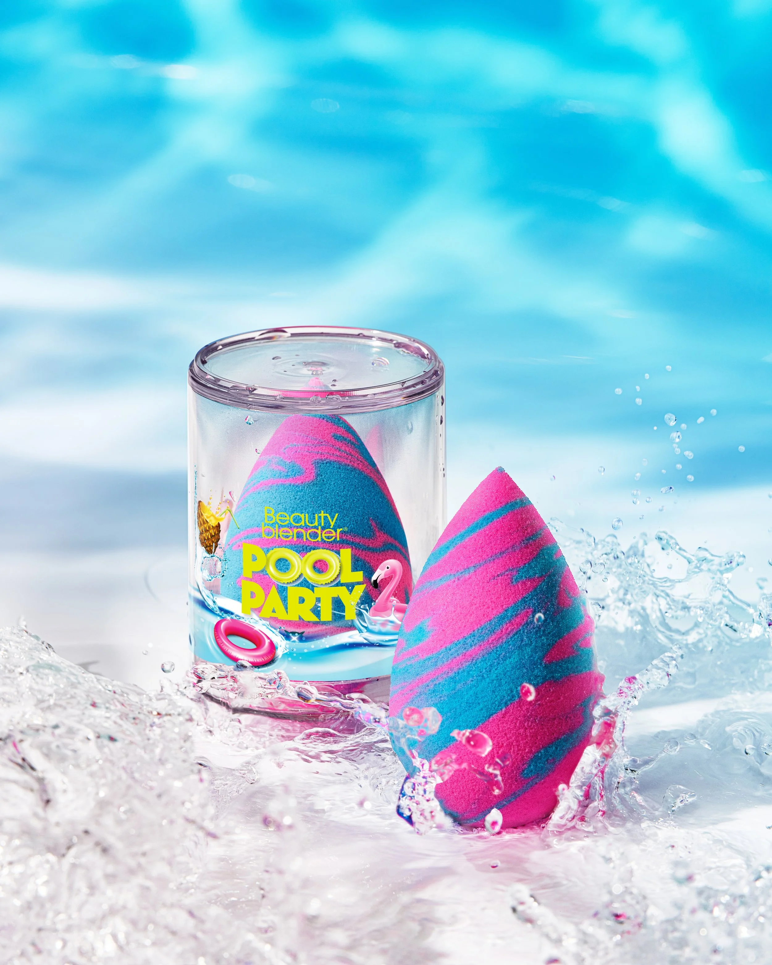 BeautyBlender_FR_Pool_Party_13028_4x5.jpeg