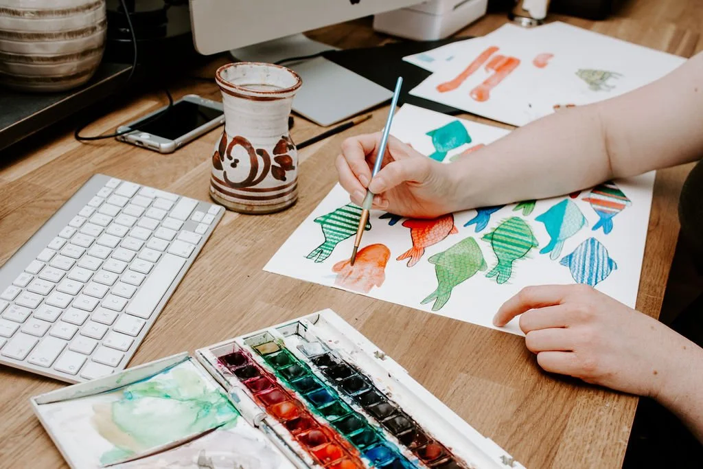 Katee Reichle :: The Shutter and Eye Photography Amanda From Half Pint custom designing for a customer