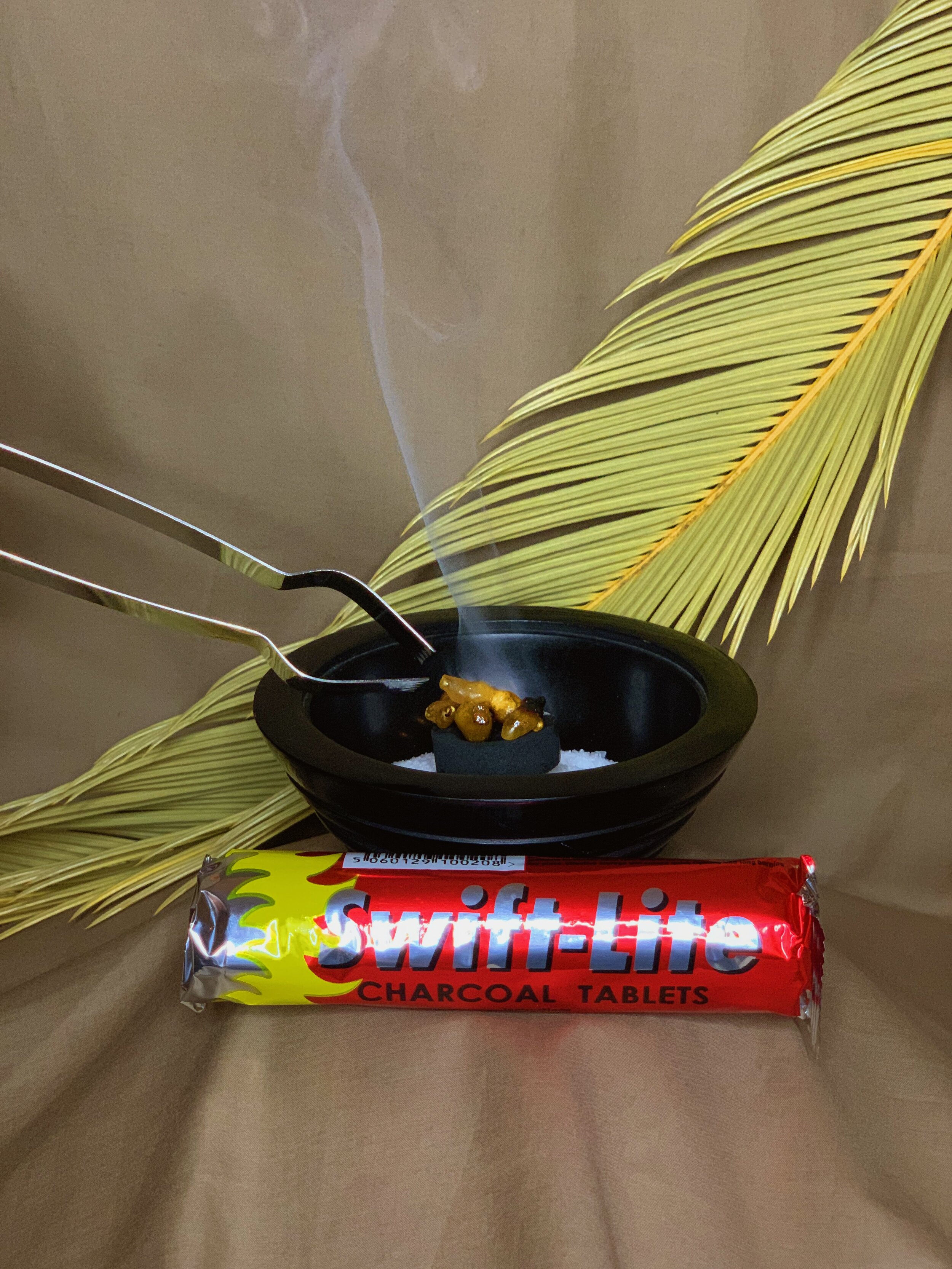 Smudge Pot/Charcoal Burner Set with 1oz Frankincense and Myrrh Natural Resin Incense