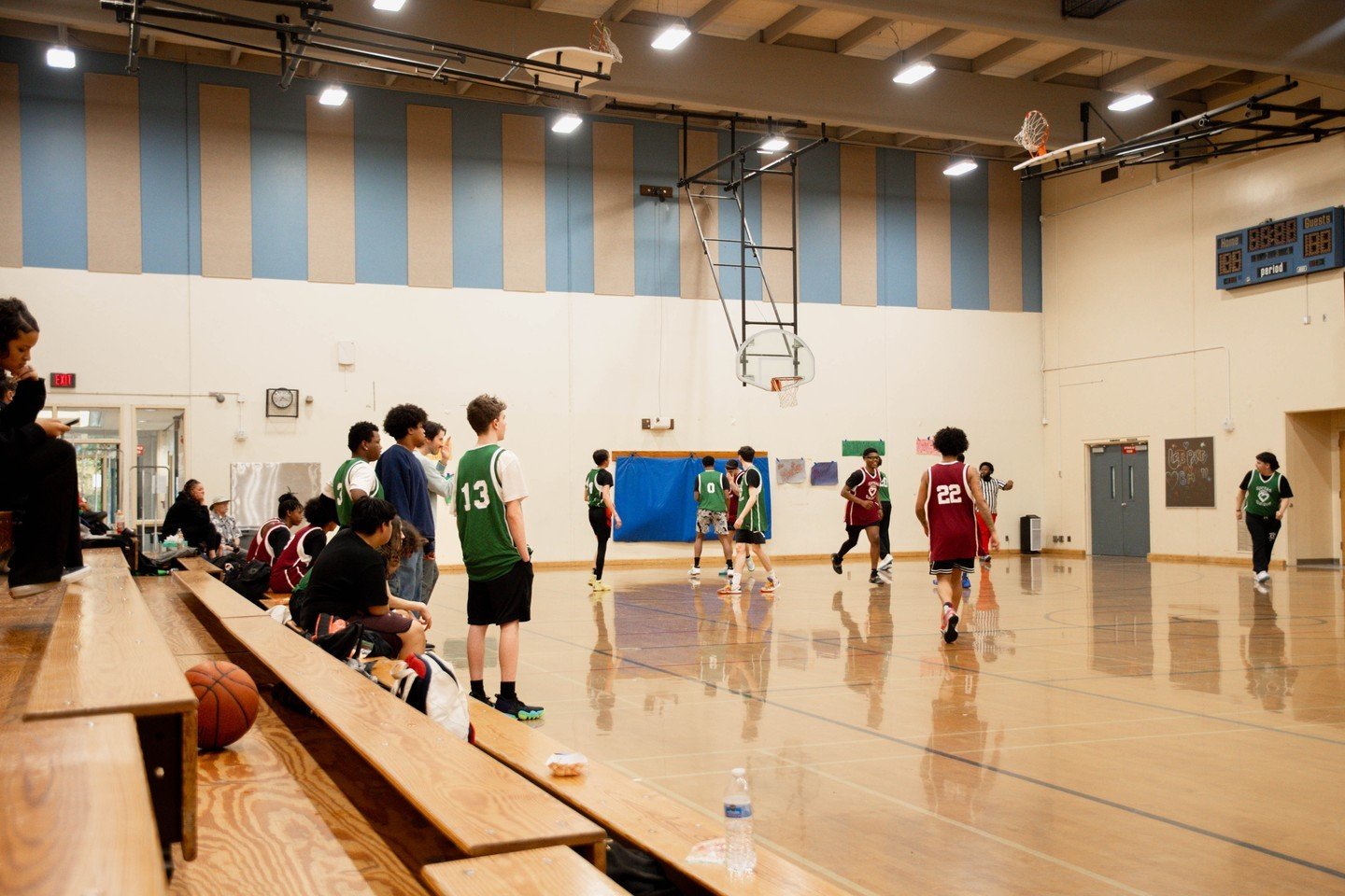 Guess who's back on the court? 🏀

 That's right, the #RosemaryAndersonHighSchool and #RosemaryAndersonMiddleSchool basketball teams are back in action after spring break! This time, the All-Star events took place before the games, showcasing the inc