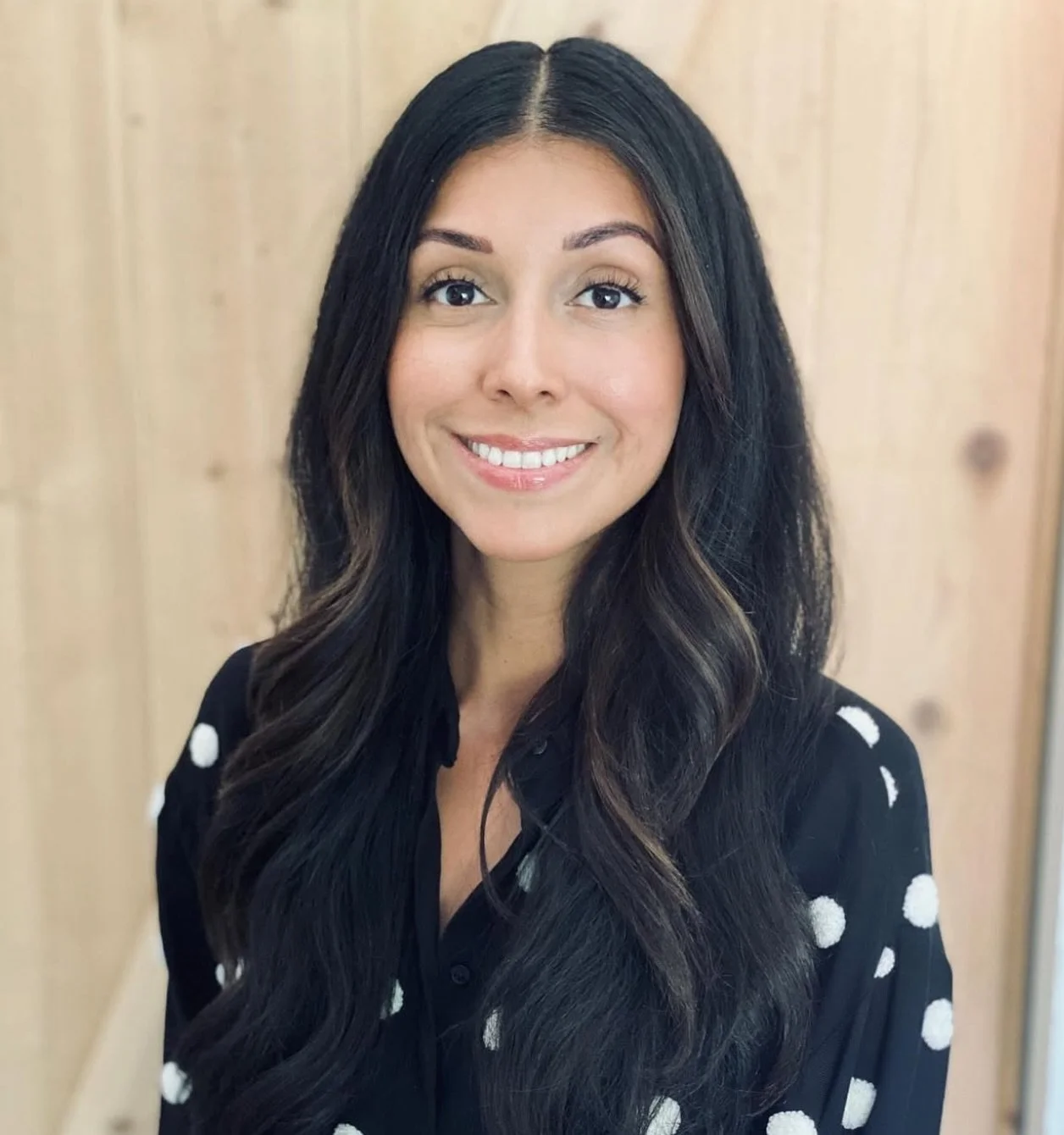 ✨✨Meet Erica Chavez Peters, our newest stylist at River + Reign Salon! 
A California native, Erica is passionate about bringing her clients&rsquo; hair goals to life. She believes in continuous education to stay ahead in the ever-evolving beauty indu