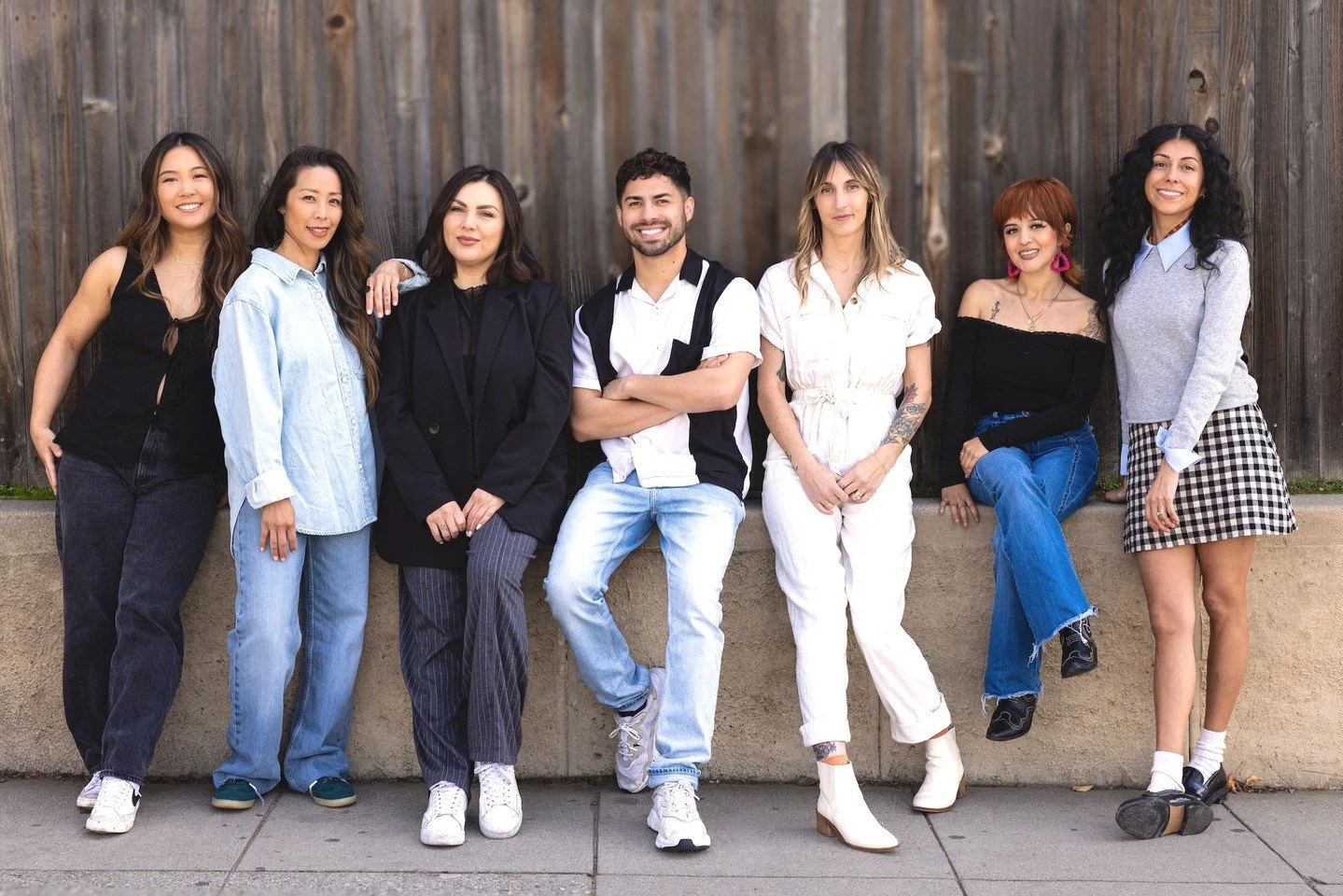 ⚡The Dream Team is here and ready to welcome you!  Don't wait - book your appointment with one of our talented stylists and come enjoy the vibe with us!

📷 @cameronjordanphotography 🫶

📍 Booking Link in bio 

#highlandparkhairsalon
#northeastlosan