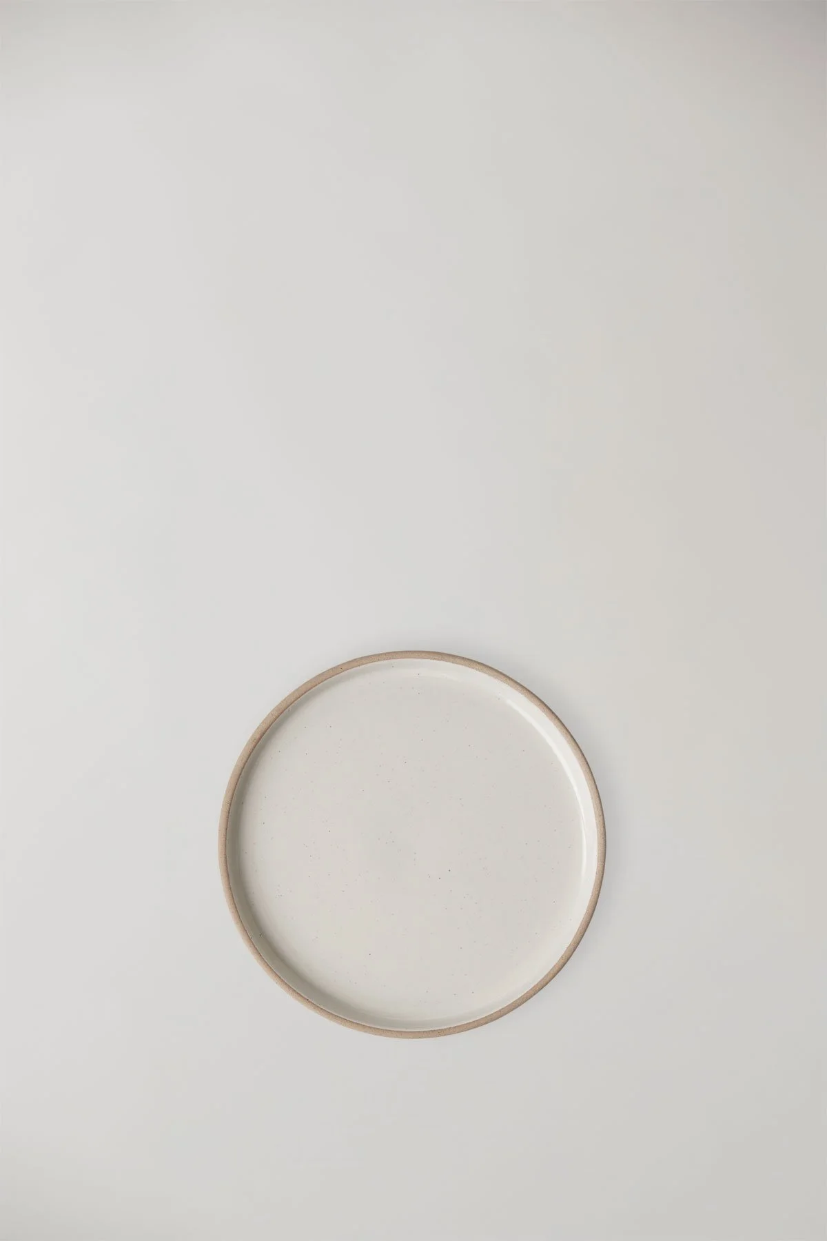 STUDIO ABOUT Teller taupe