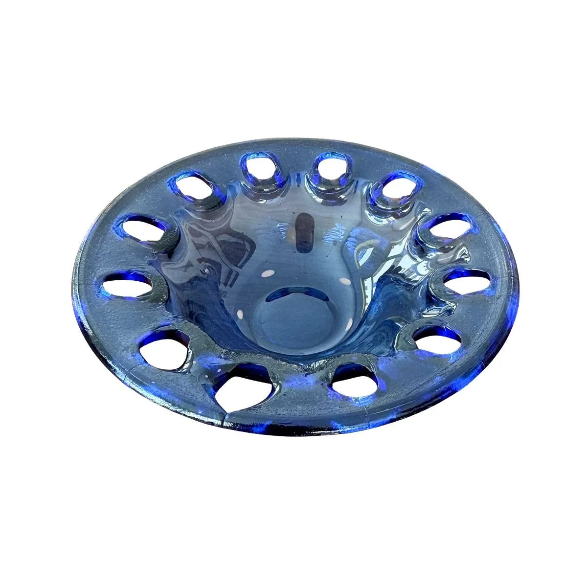 blaue kleine Schale Löcher_01.jpg