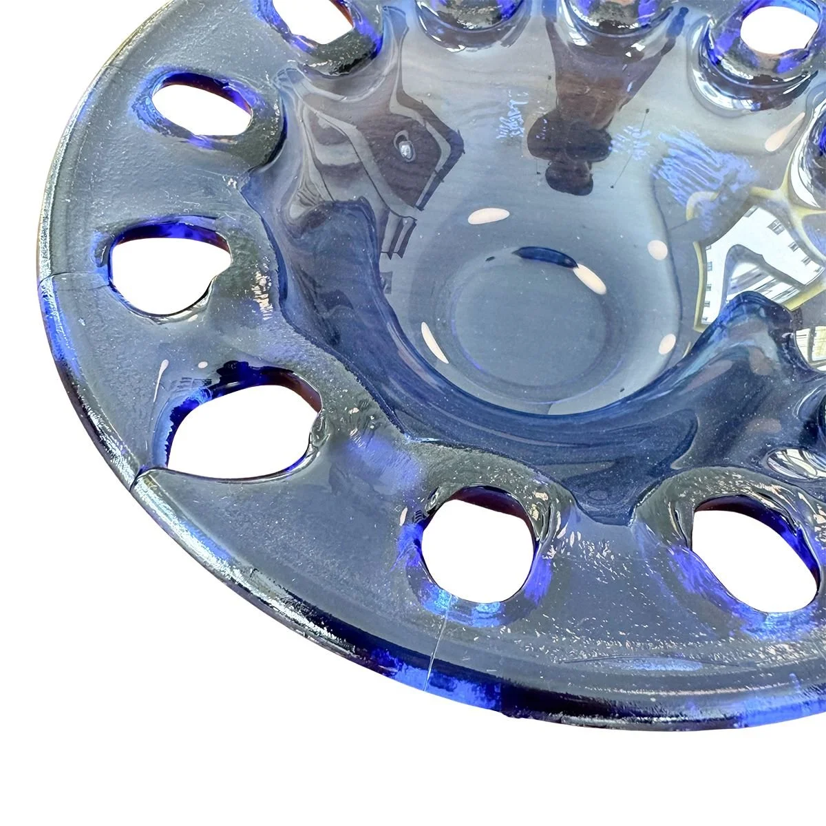blaue kleine Schale Löcher_03.jpg