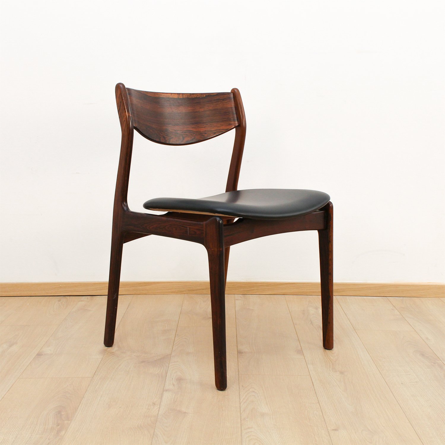 SOLD | Stuhl von P.E. Jørgensen in Palisander // 4 Stk.