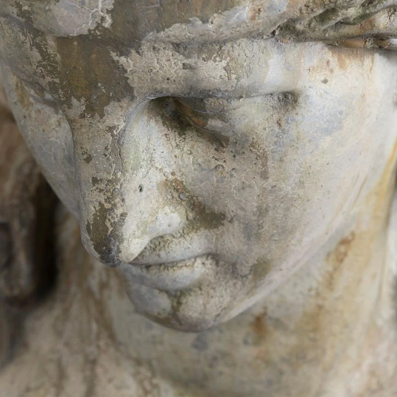 CLASSIC FEMALE BUST - 2.jpg