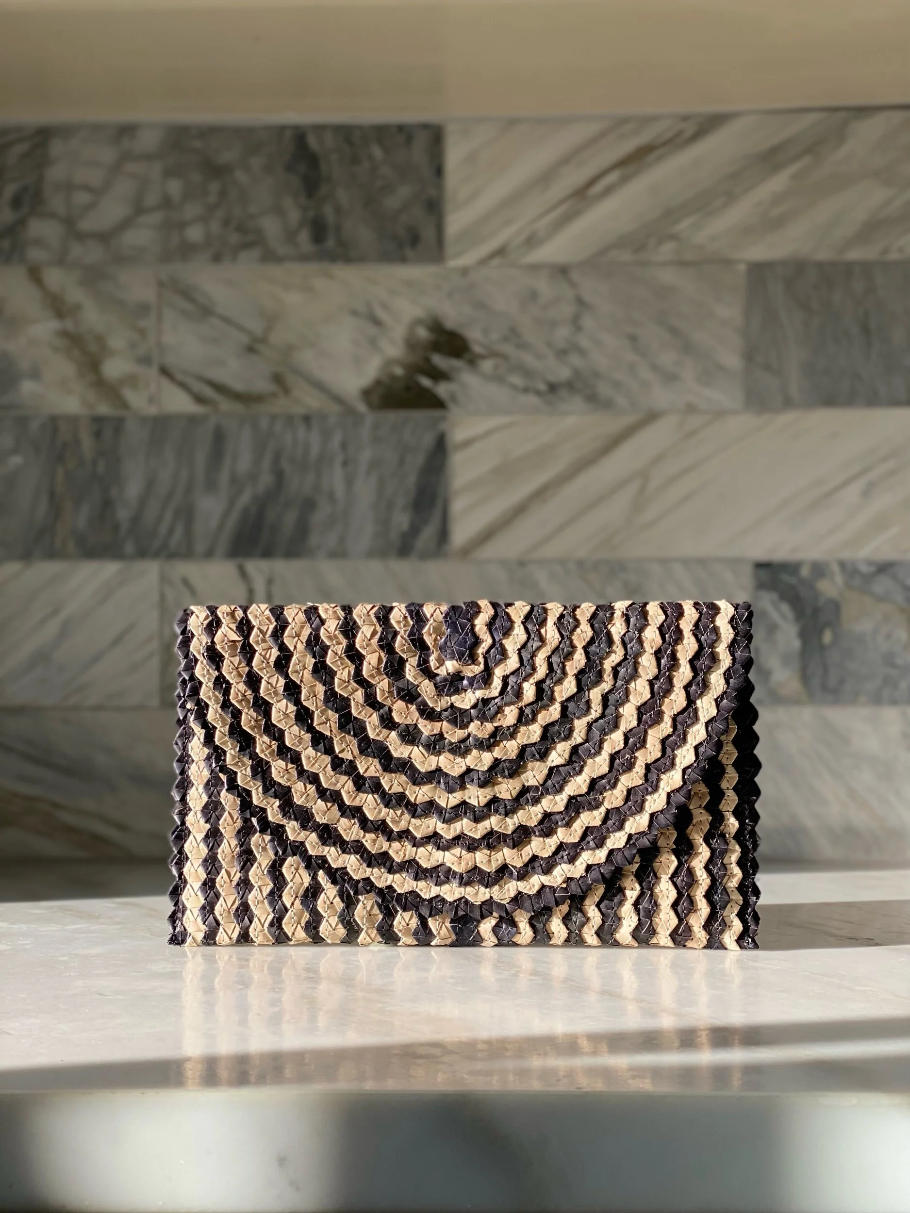 E676B239-DEFD-40D2-8F68-F102D8336032