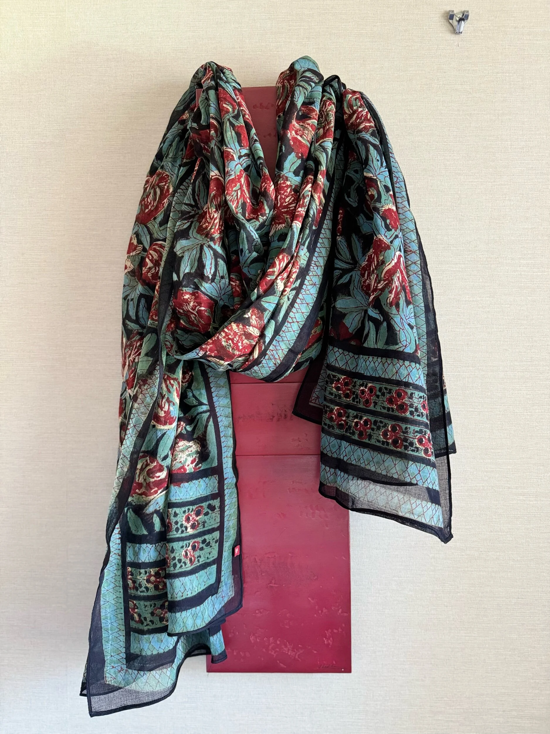 6D902D61-F6D9-476A-9E2C-88A3E69F43FC