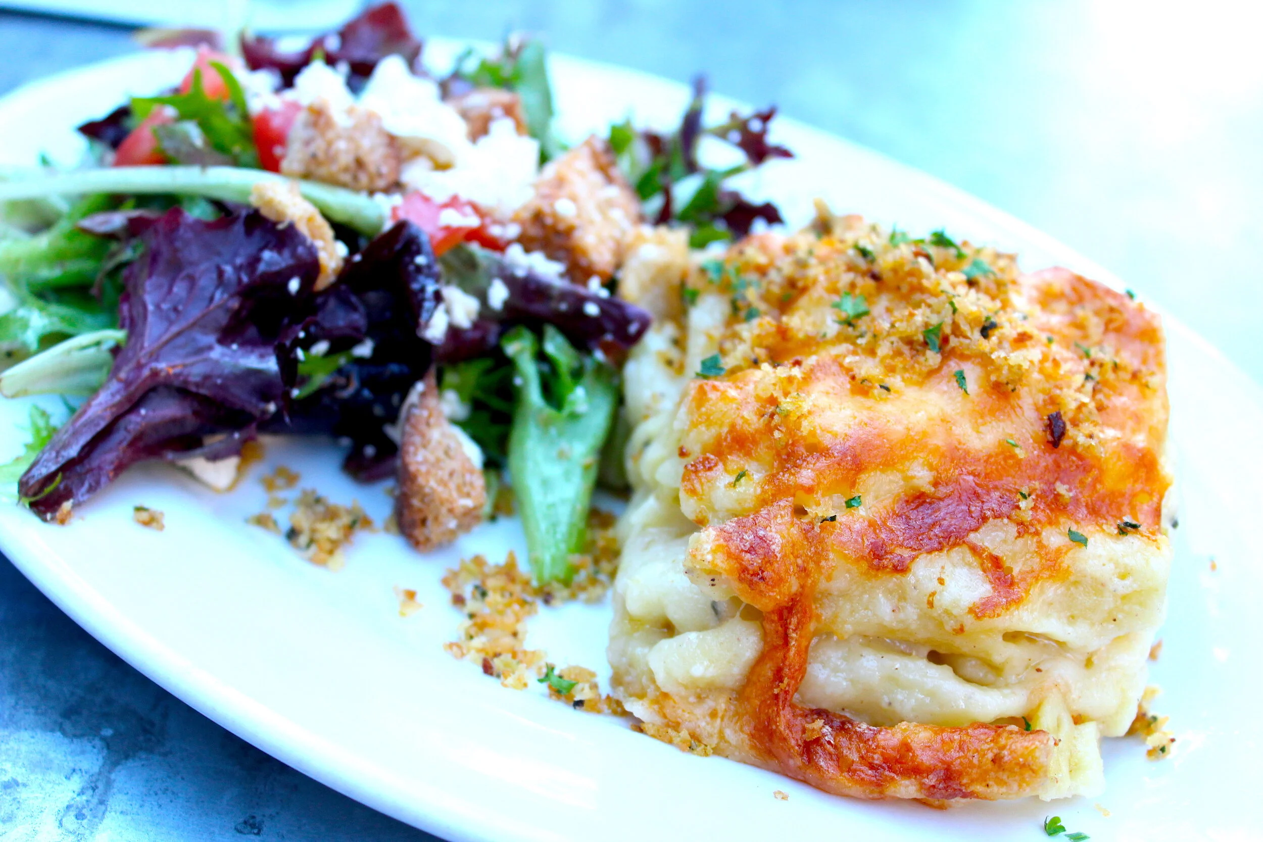 Bobby McGowan #photographer #stuntdriver #videographer #saucedistrict #blogger #fashion #bobbymcgowan street photography Jaded LA #jadedla #flowers #food #travel #perspectiveart