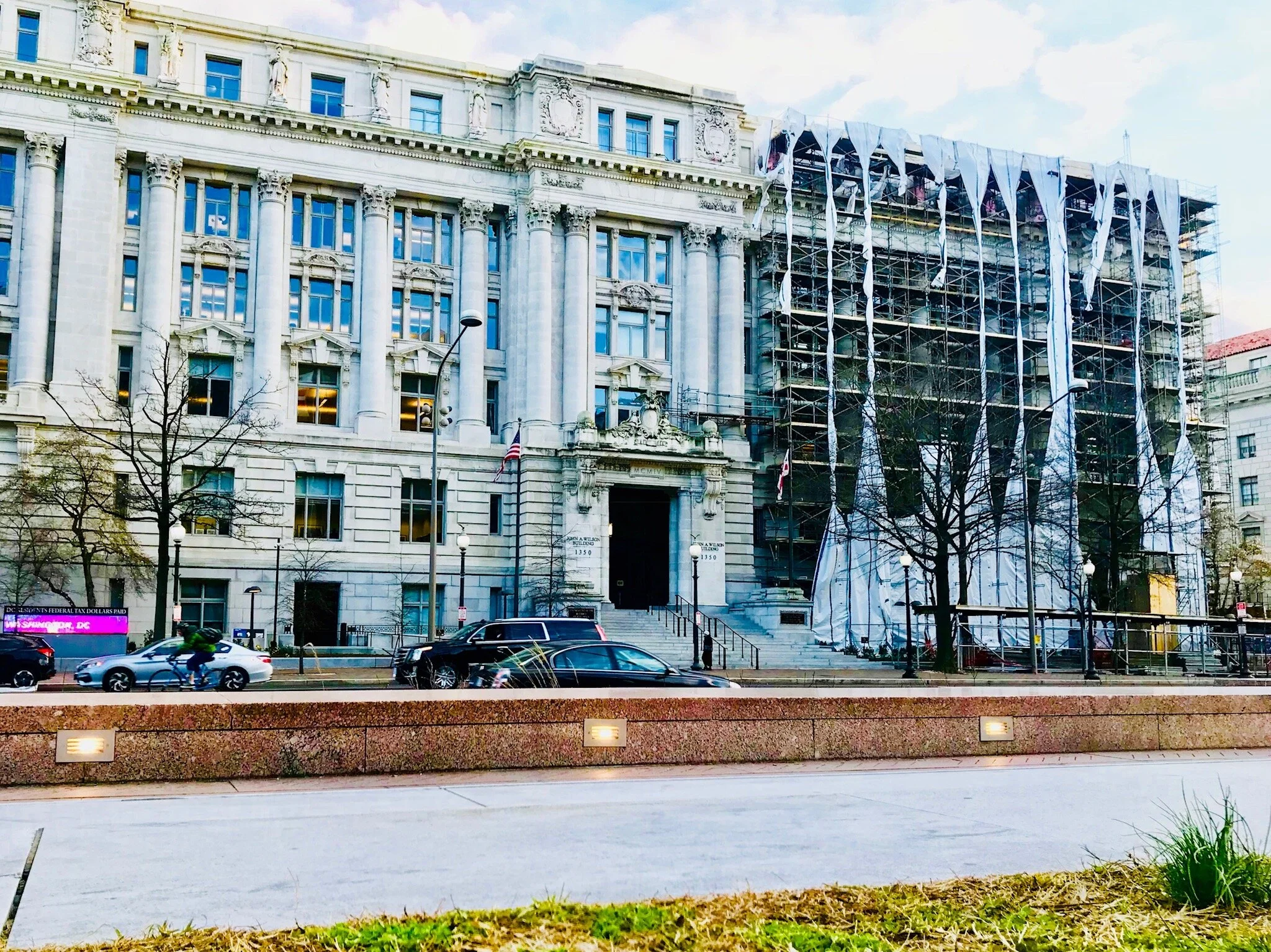 Bobby McGowan #photographer #stuntdriver #videographer #saucedistrict #blogger #fashion #bobbymcgowan street photography Jaded LA #jadedla #flowers #food #travel