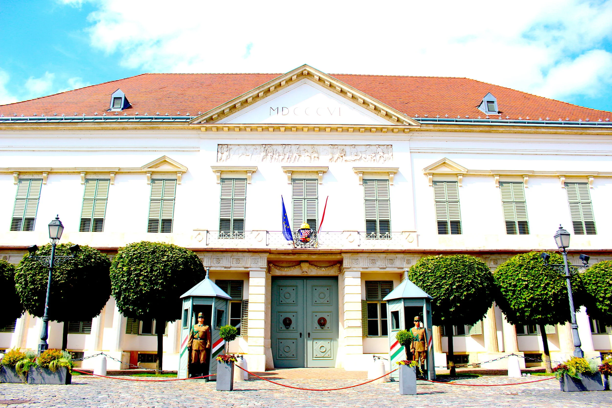 Bobby McGowan #photographer #stuntdriver #videographer #saucedistrict #blogger #fashion #bobbymcgowan street photography Jaded LA #jadedla #flowers #food #travel