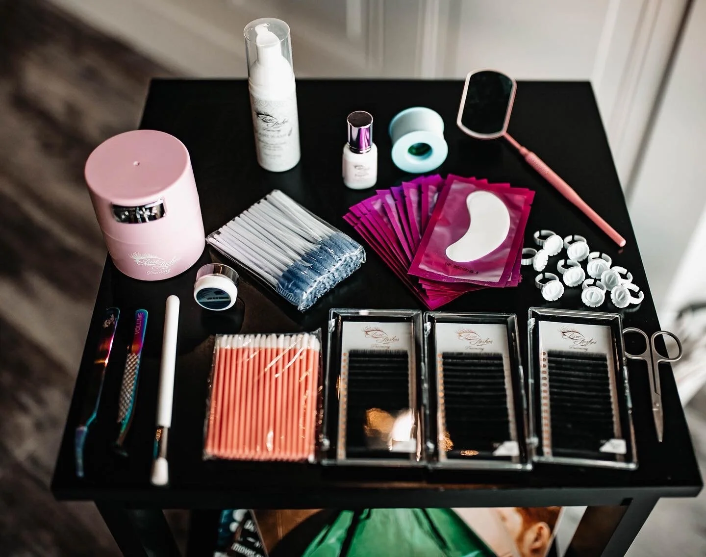 700C69EF-F8CB-4AFC-A1C3-AE32CBD95F51