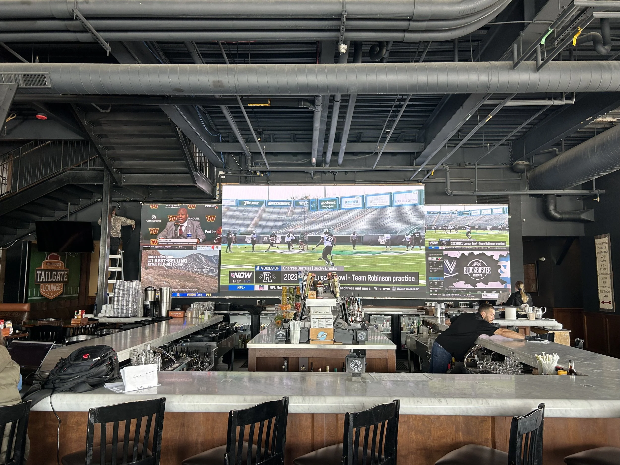 Viewhouse led screen (after).jpg