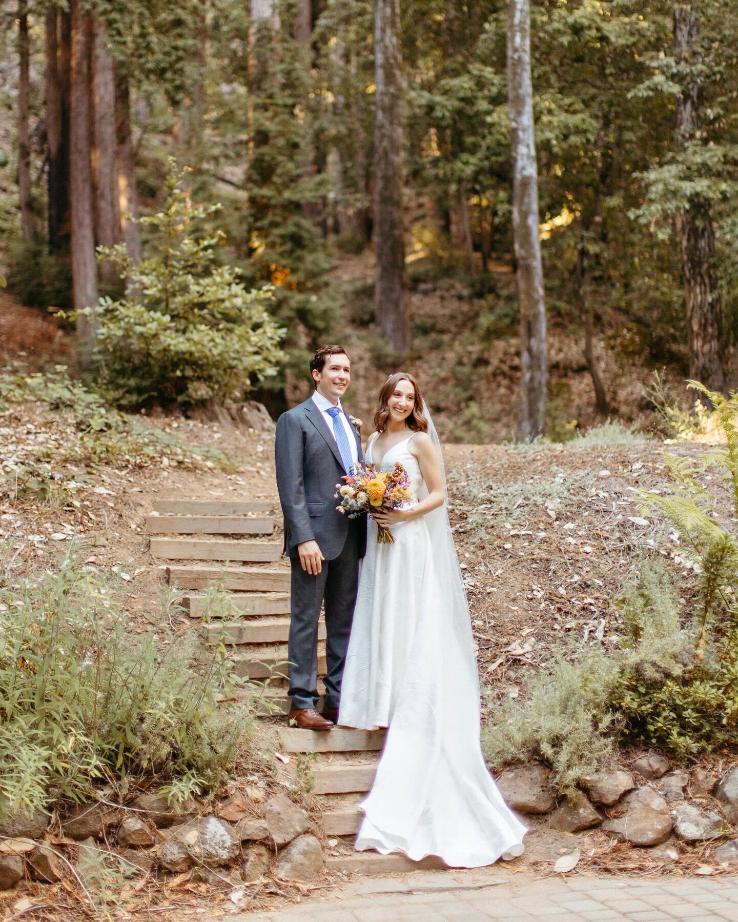 If love makes the world go &lsquo;round, people who love well are doing much of the life-giving spinning. Jess and Ted are so lovely and loving, they seem to be doing just that. Link in bio to see why their majestic redwoods wedding truly was an exce