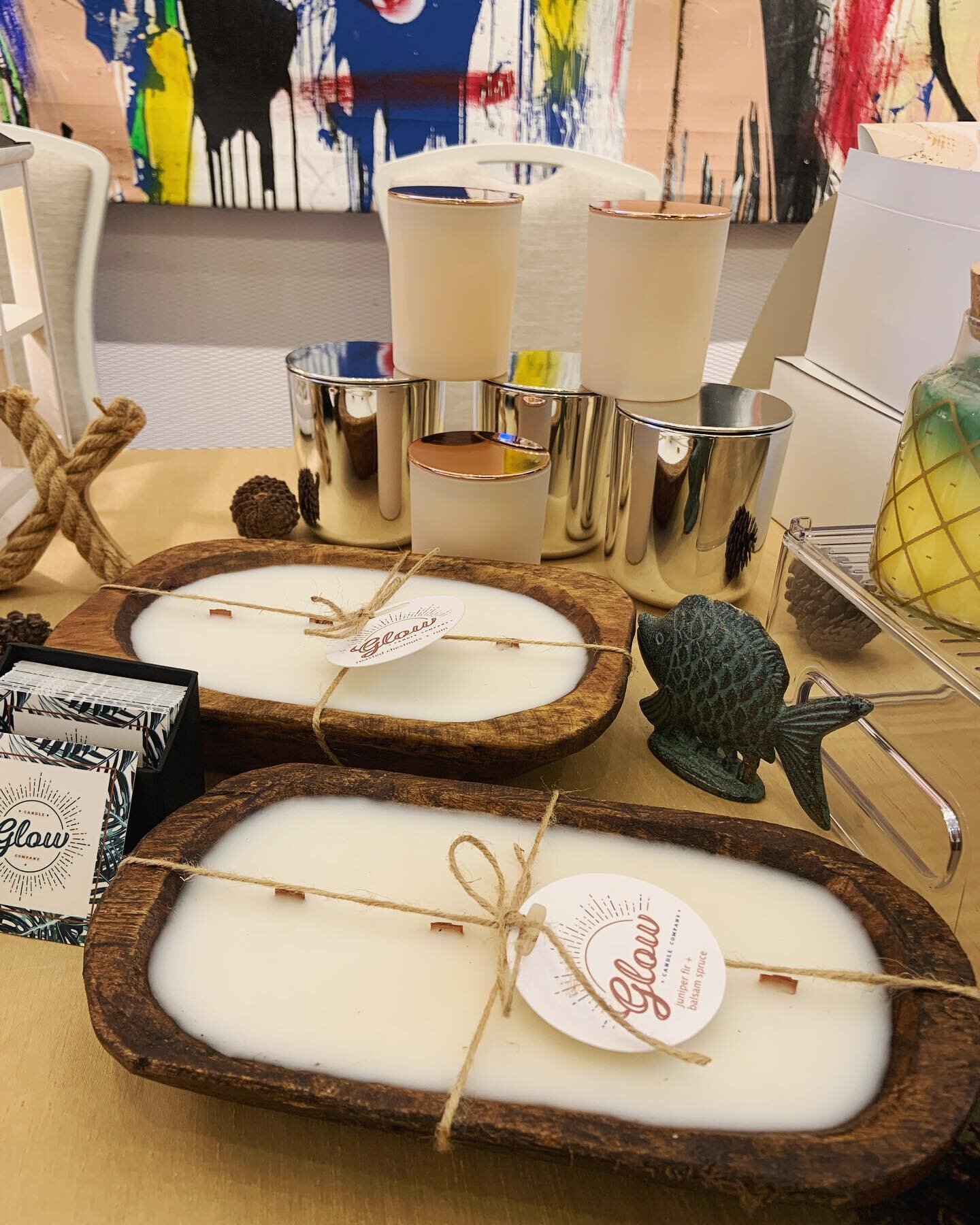 Our display featured wax melts, luxe and fruit jar candles, dough bowl candles, and more! &bull;

#glowcandlecompany #glowsignature #fruitjarcandles  #doughbowlcandles #waxmelts #glowluxe #bahamascandle #glowgifts #candlestagram #bahamiangifts #giftb