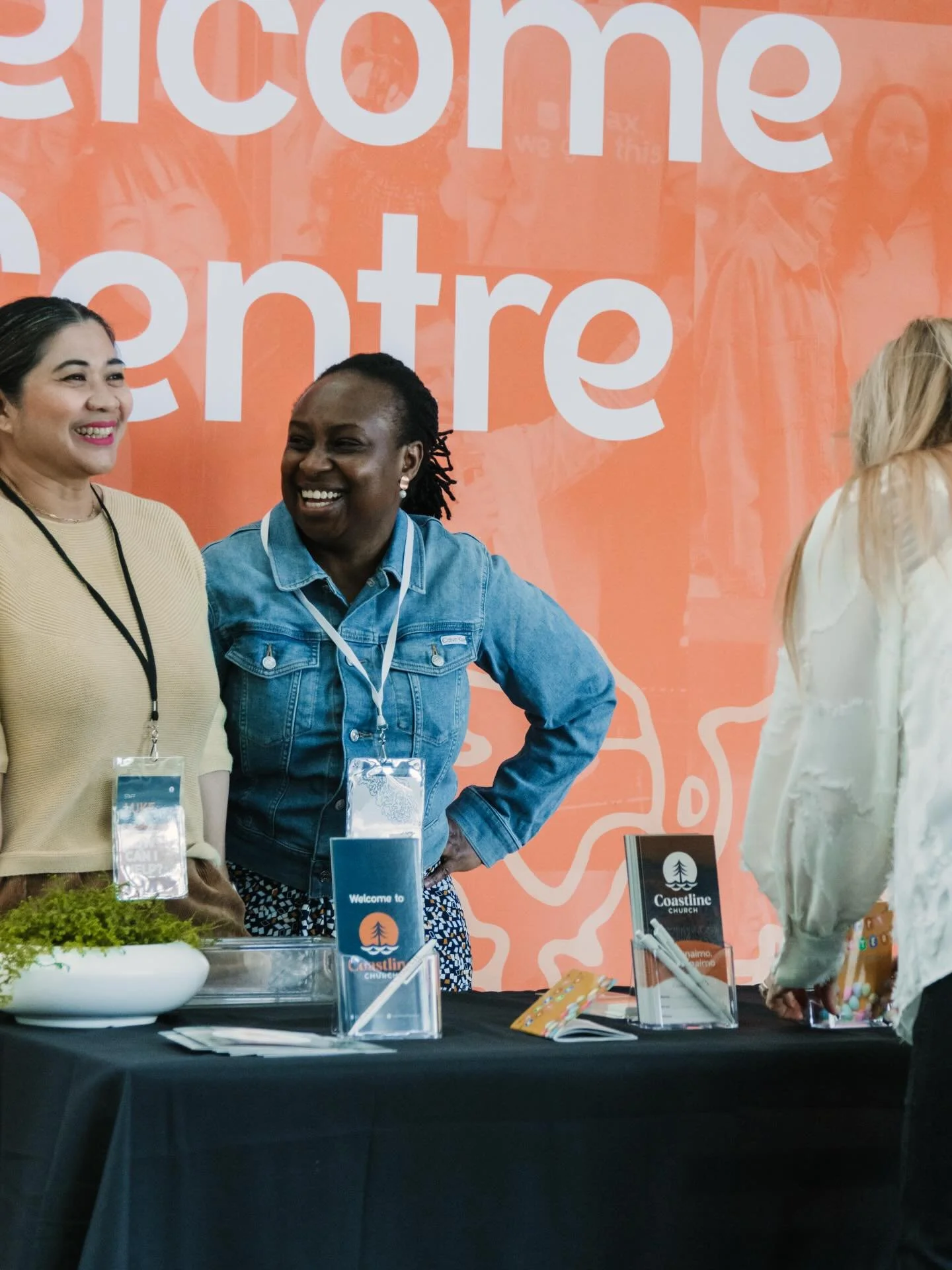 Coastline Church is ready to welcome families and individuals of all ages to Coastline Church every Sunday. Everyone is welcome and everyone can belong. At our church services you can expect inspiring worship, engaging Bible-based sermons and an atmo