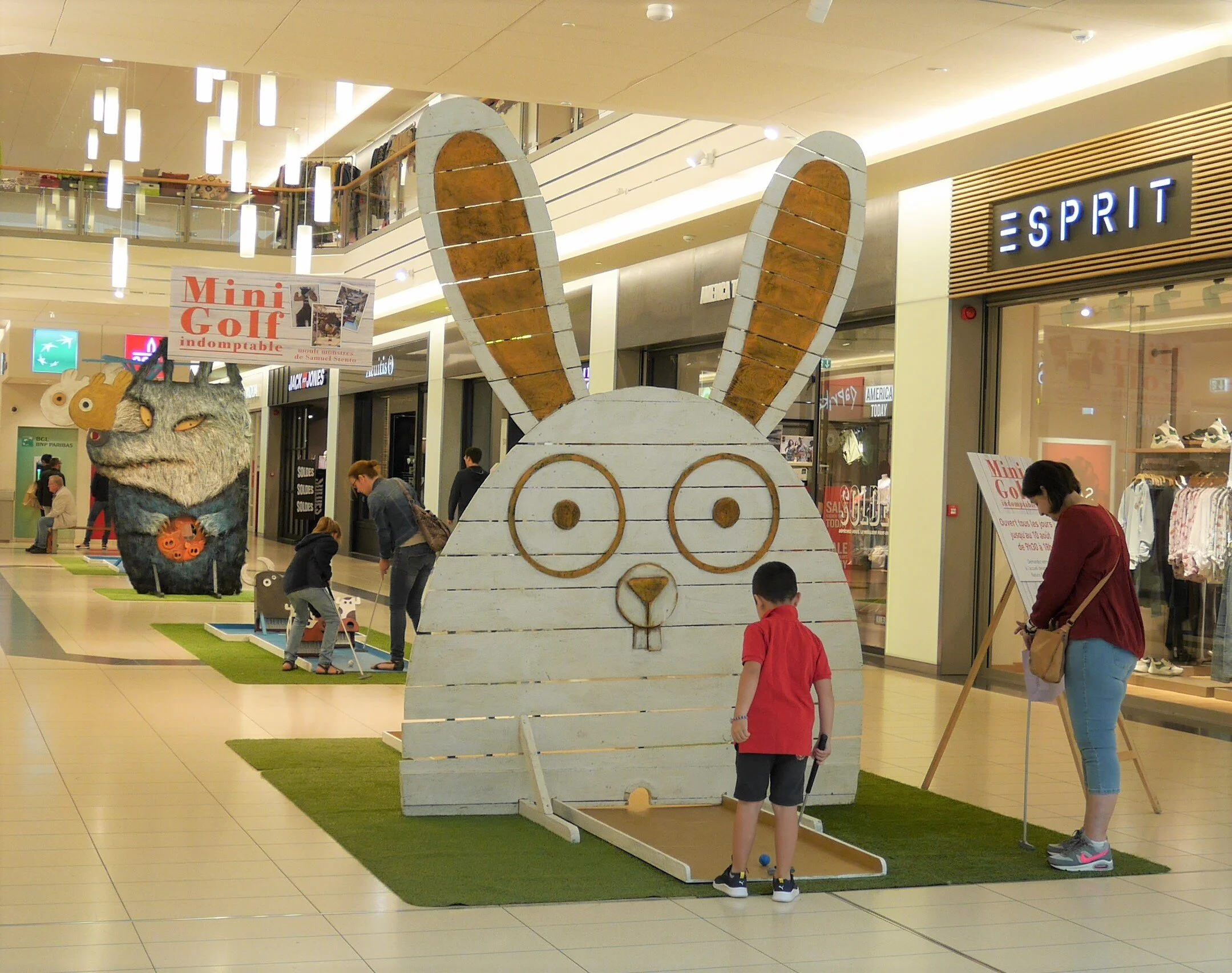 Animation de minigolf pour galeries commerçantes.