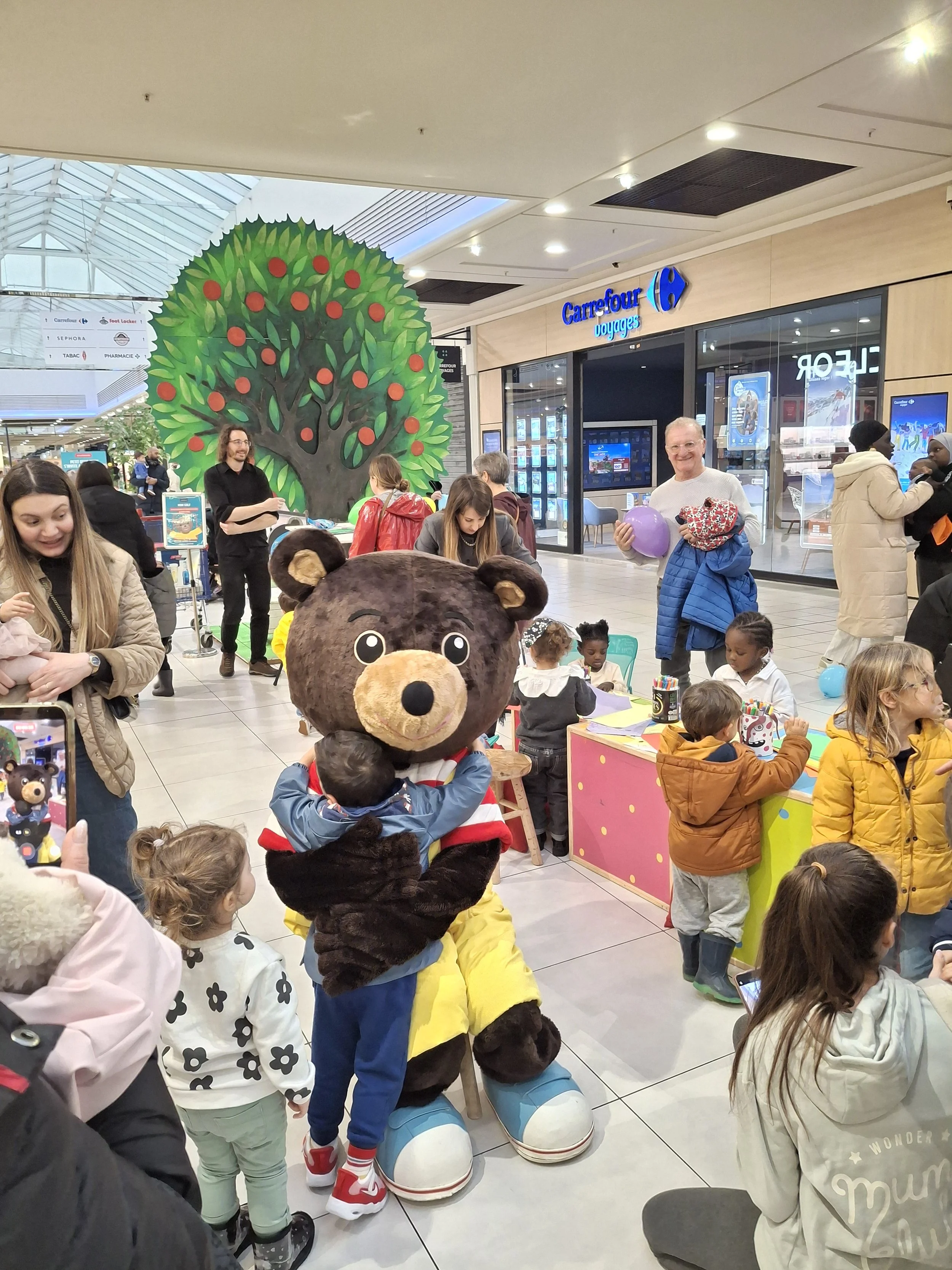 embrassade 1 POB.jpg