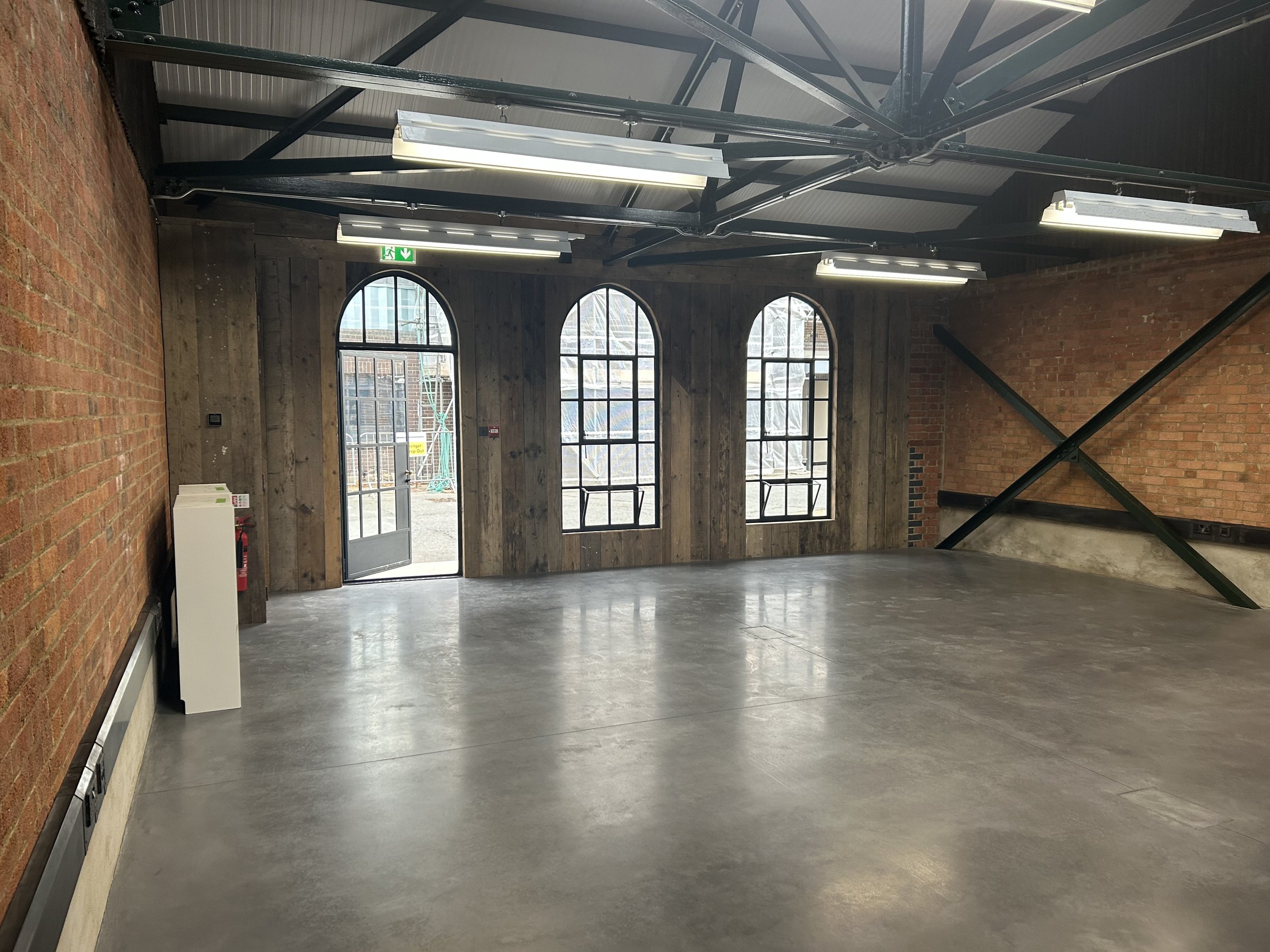 Gillette - Costume 3.jpeg