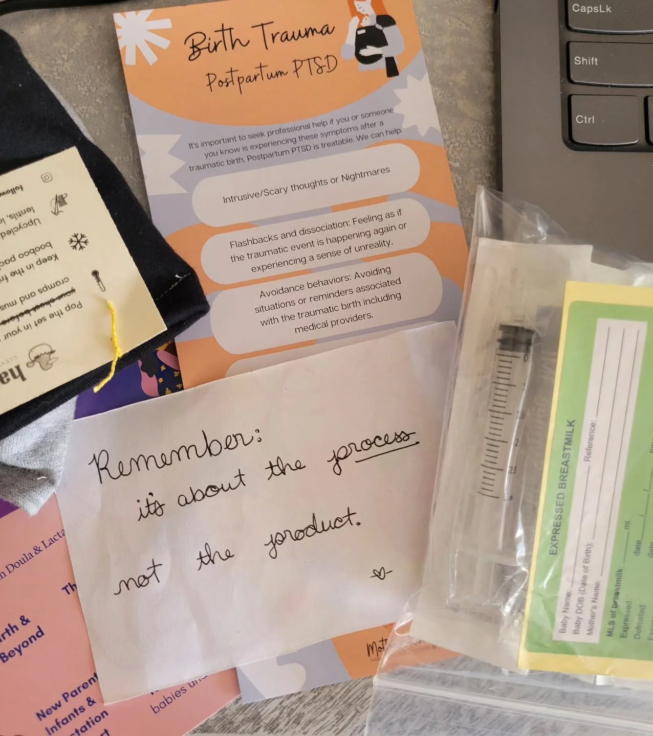 💌 dropping off a little care kit for an upcoming client. 

Yesterday we chatted about the ins &amp; outs of colostrum harvesting. 

Did you know that postpartum support actually starts prenatally?