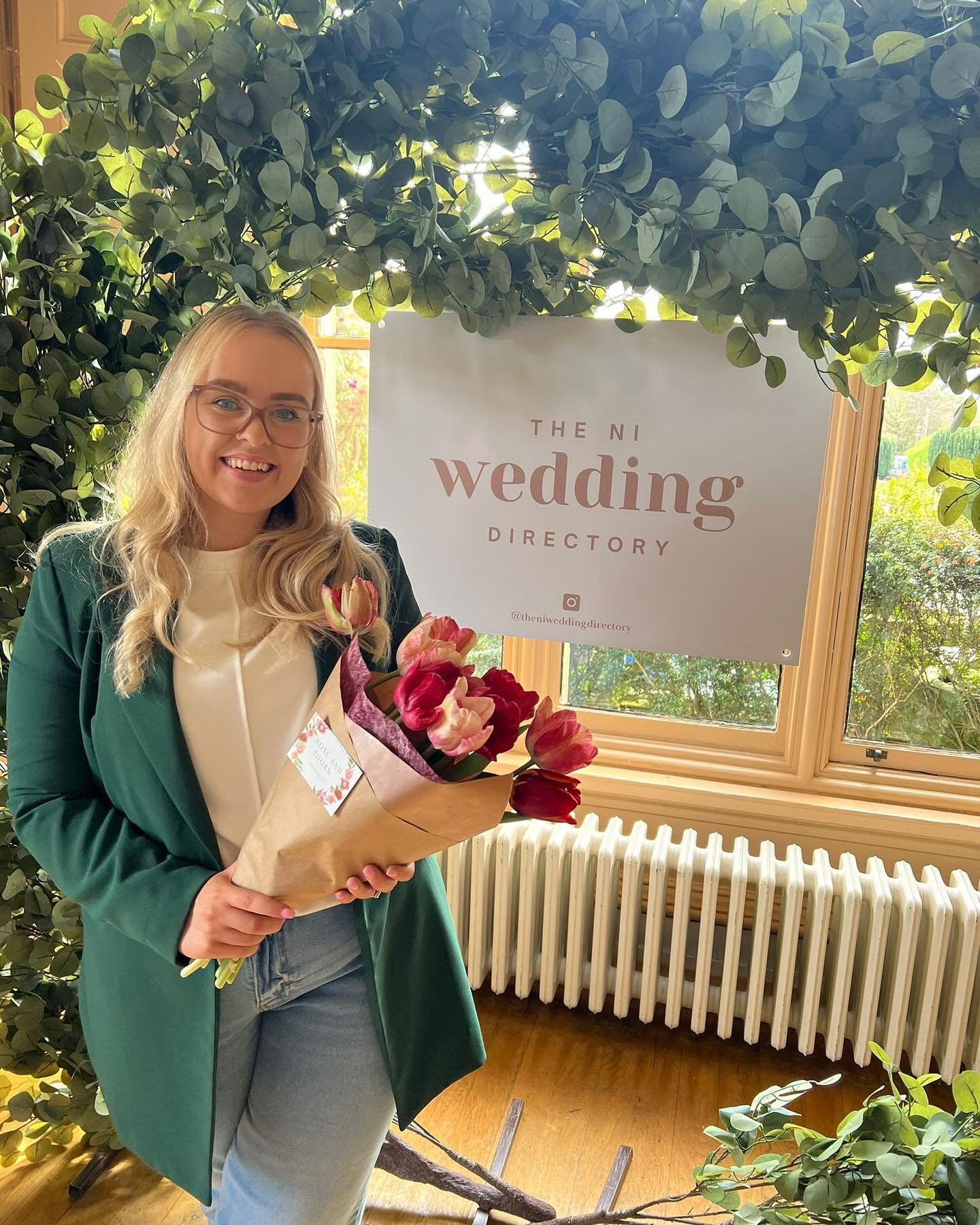 The most beautiful flowers from @roseandthornco.armagh 🤍

If you&rsquo;re looking for wedding flowers, head over to their page on The NI Wedding Directory and check out their work. Totally gorgeous! 

Backdrop from the one and only @winterberryweddi