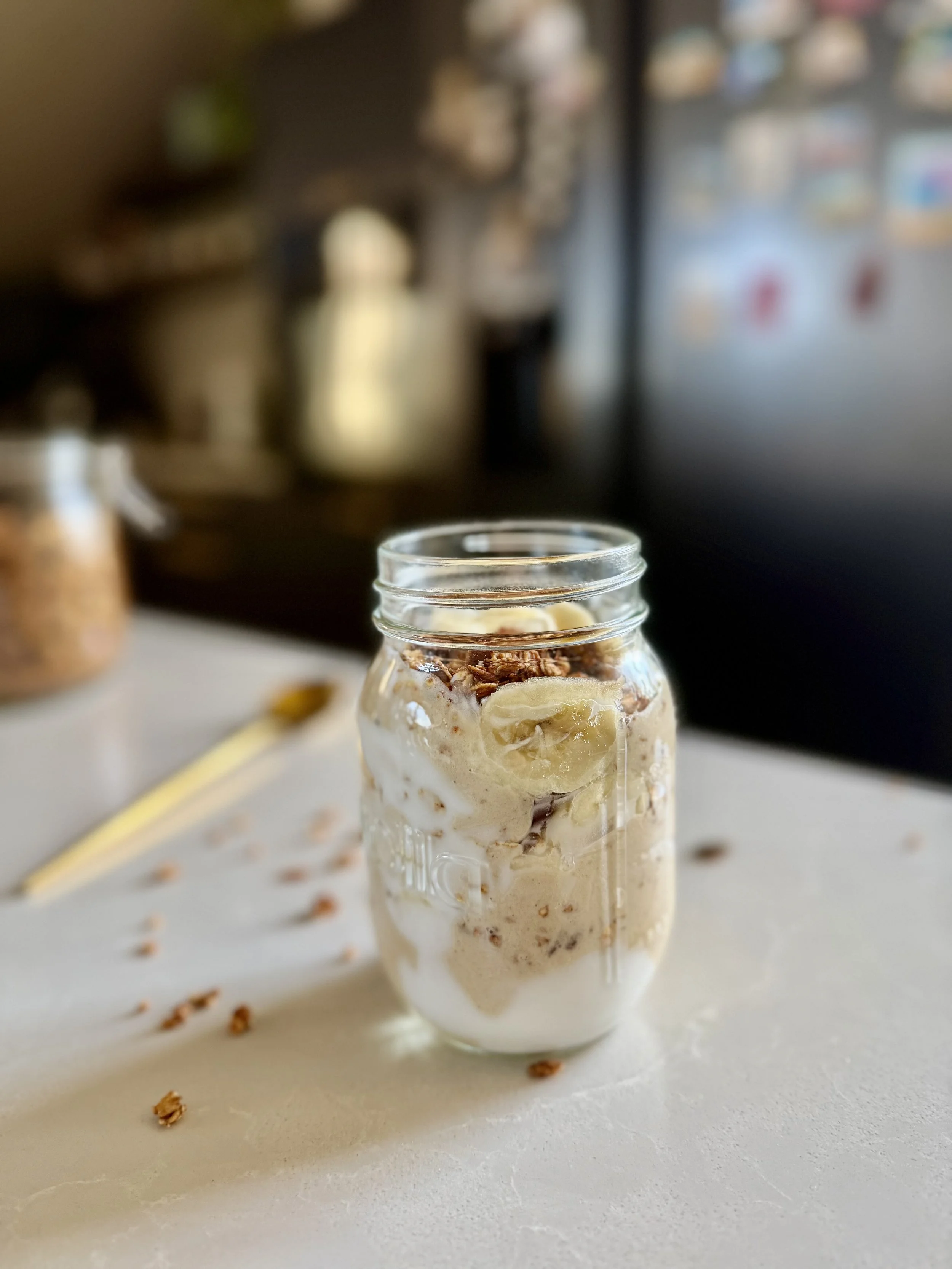 SLUOKSNIUOTIS SU BANANAIS