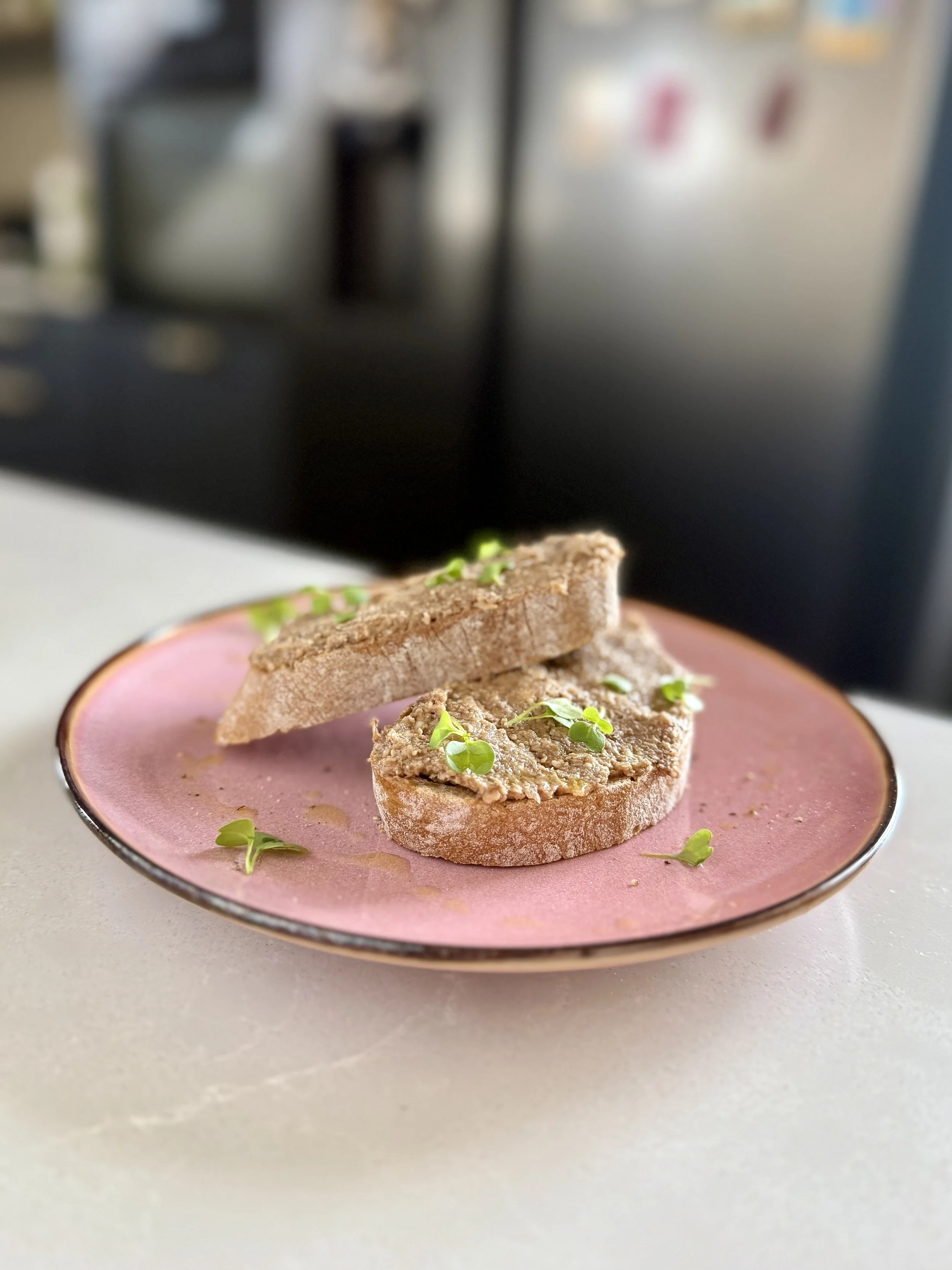 BRUSCHETTA SU LĘŠIŲ UŽTEPĖLE