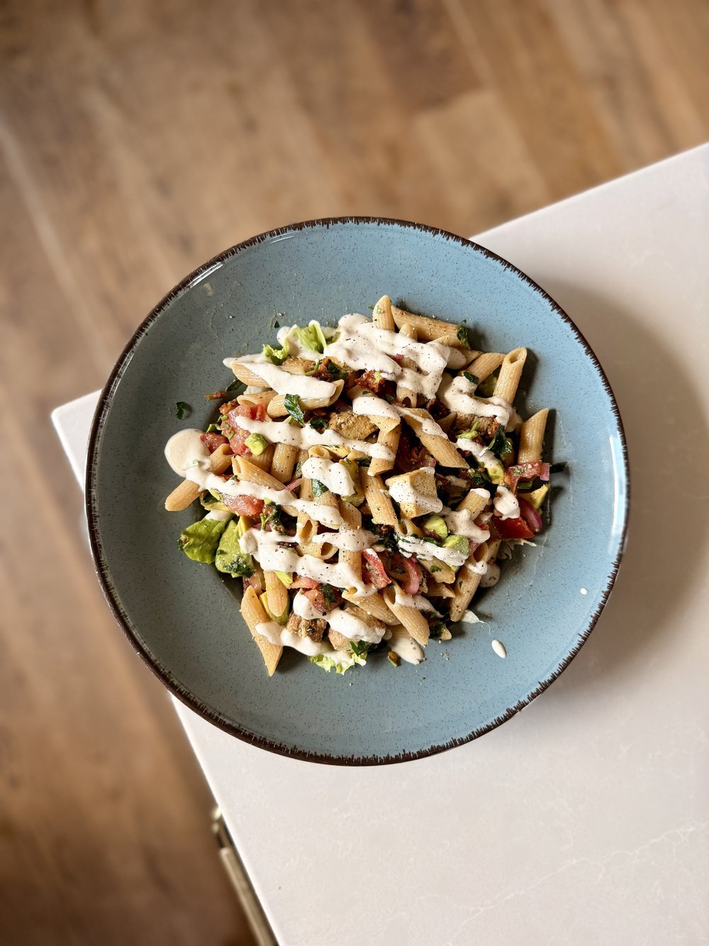 MAKARONŲ SALOTOS SU TOFU