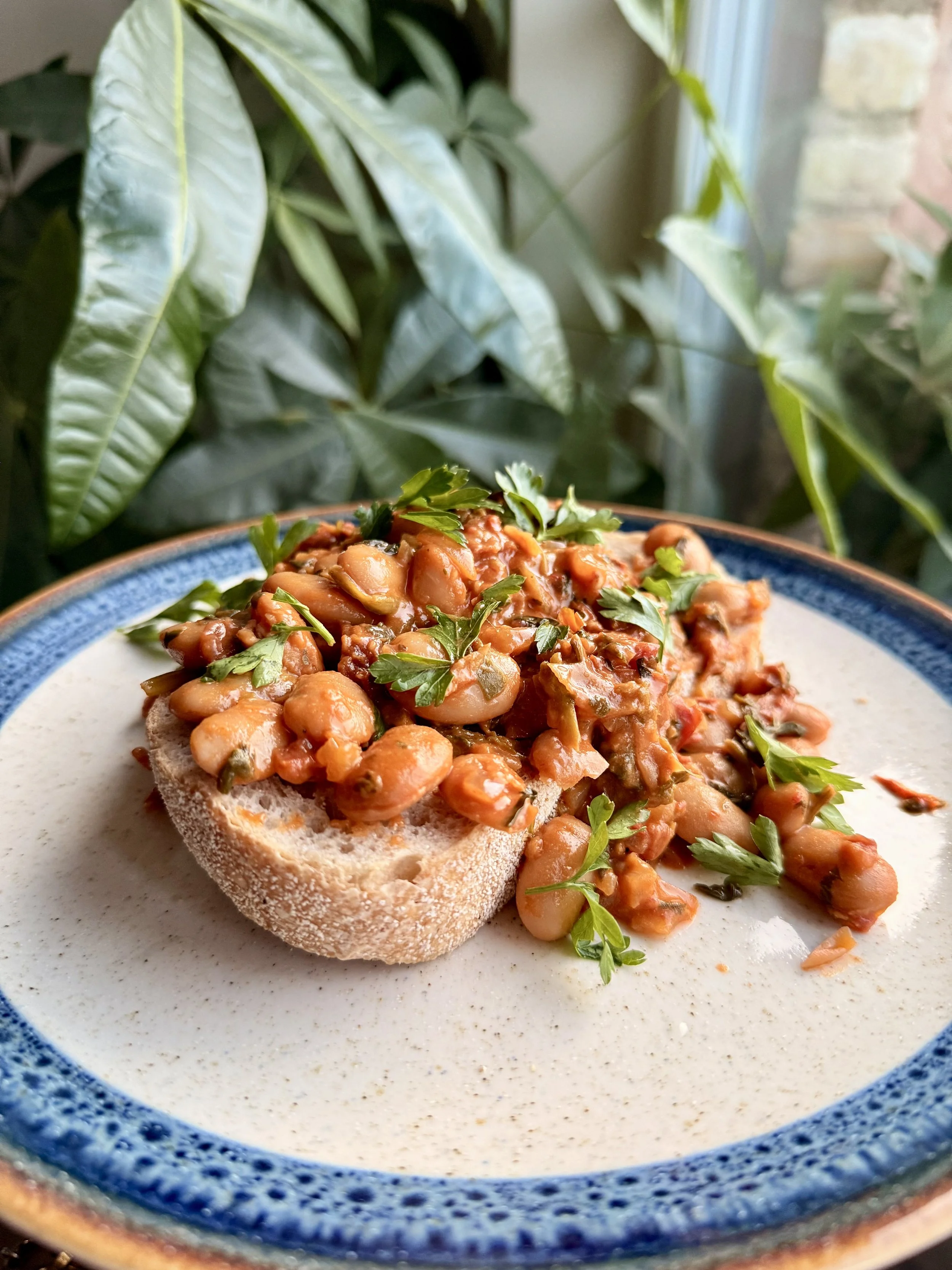 SKREBUTIS SU SVIESTINĖMIS PUPELĖMIS