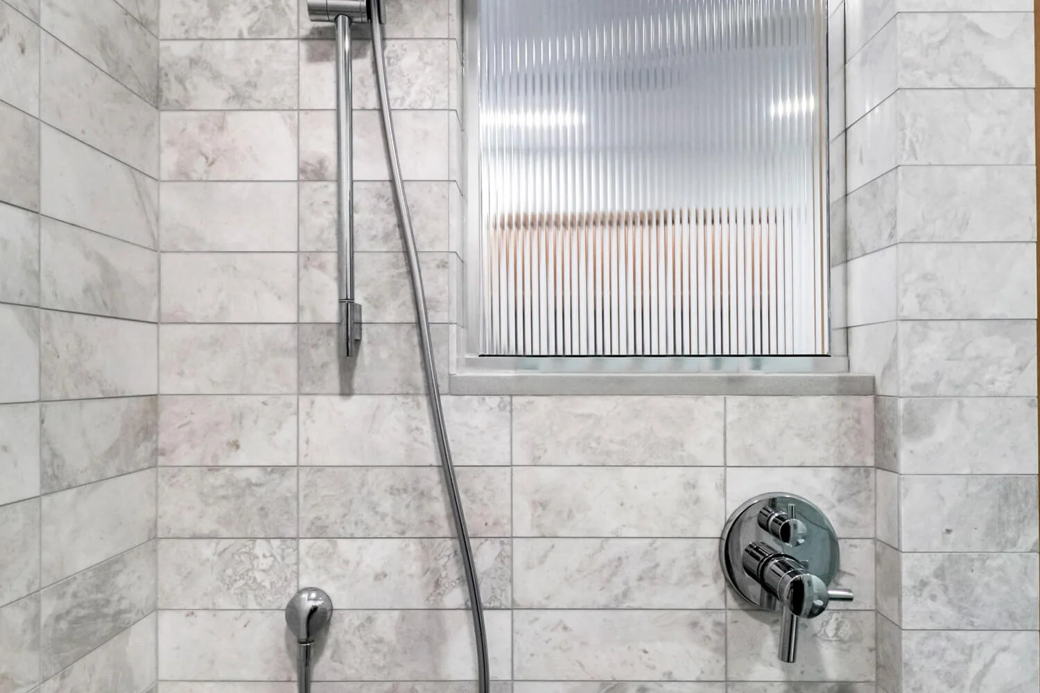 Modern Main Level Remodel St. Louis Park MN (5).jpg