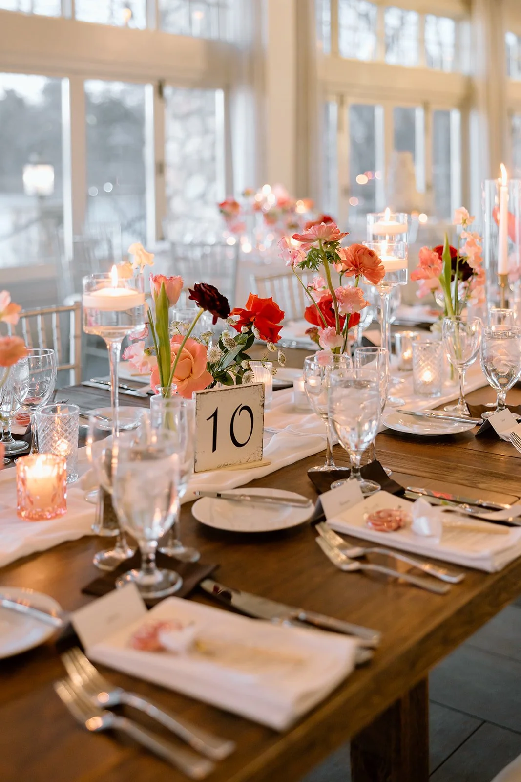 romantic-winter-wedding-tablescape.jpg.jpg