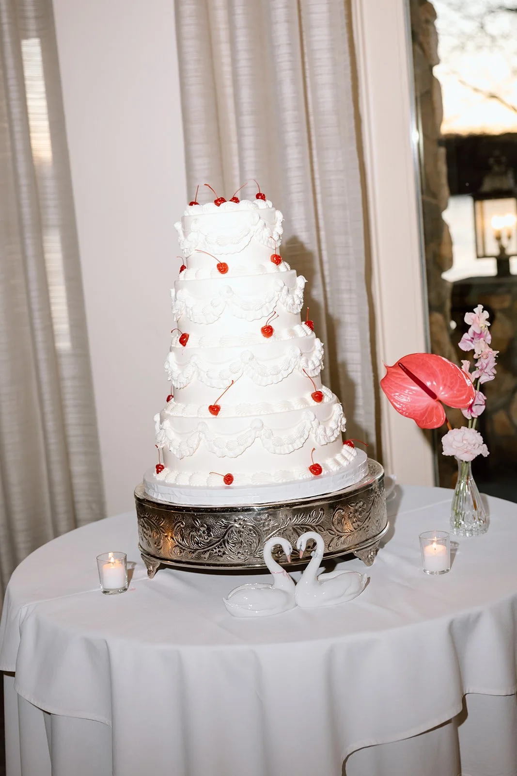 vintage-inspired-wedding-cake-with-cherries.jpg.jpg