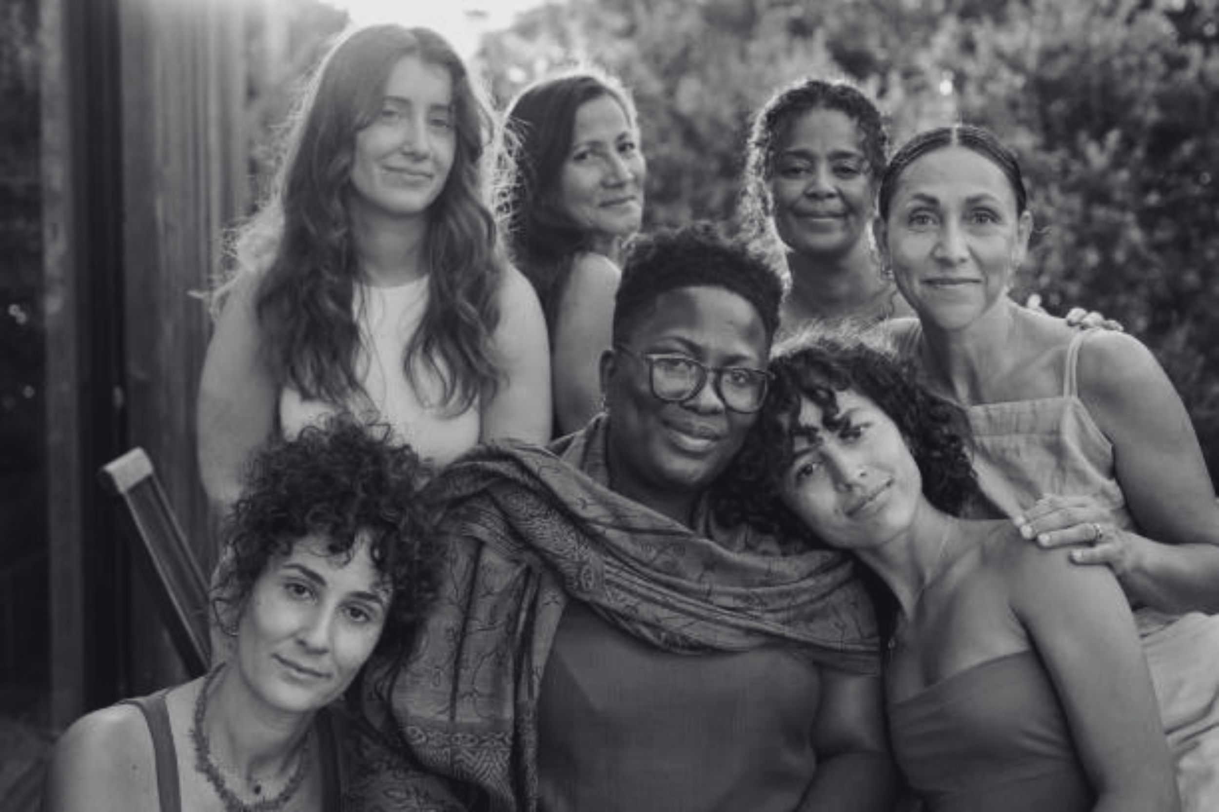 Experienced birthworker? Our support group is a space to share your knowledge & vent about your challenges, connect with peers & continue your professional growth in a supportive environment. From midwives & doulas to prenatal massage therapists & la